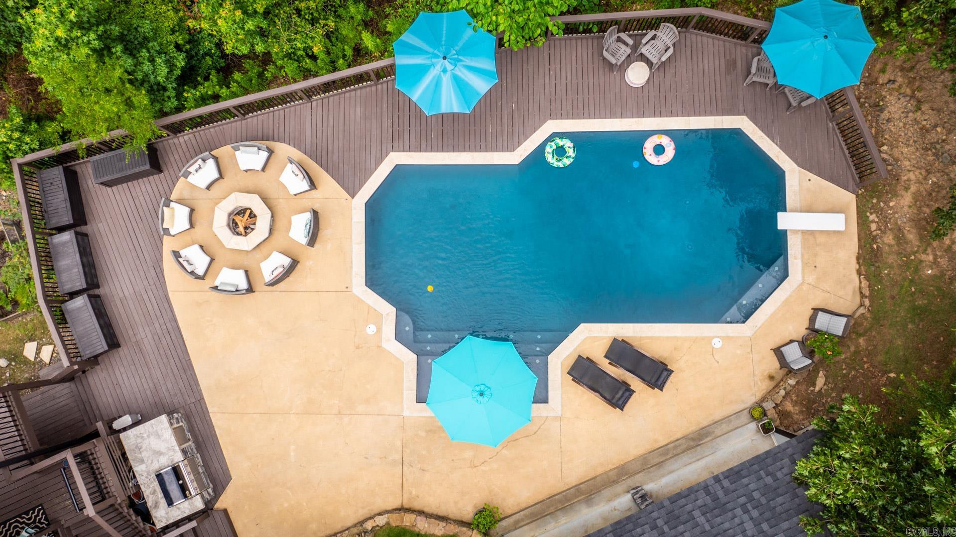 WOODLANDS EDGE - Residential