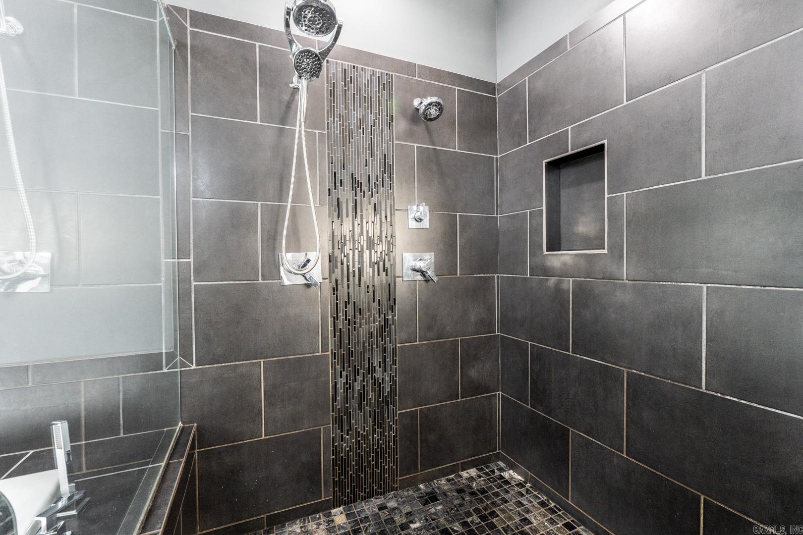 WOODLANDS EDGE - Residential