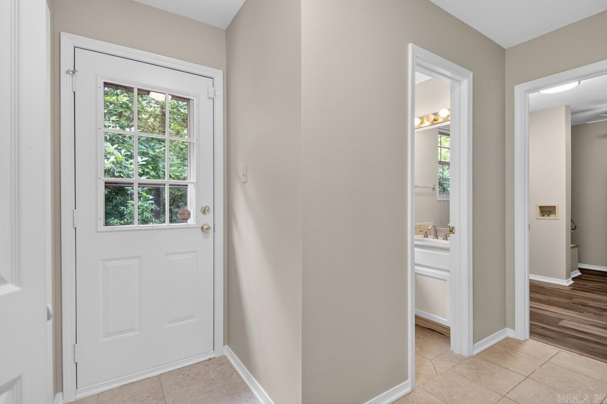 RIVER OAKS - Residential