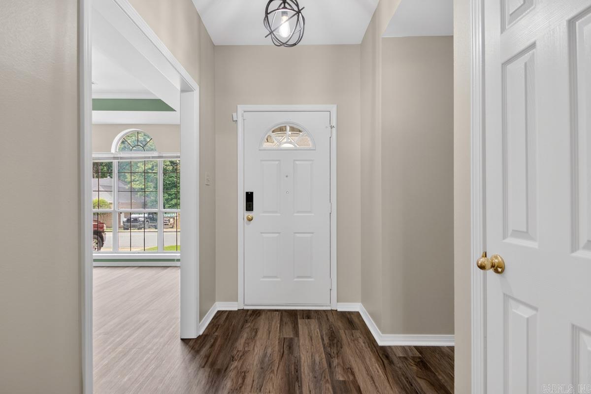 RIVER OAKS - Residential