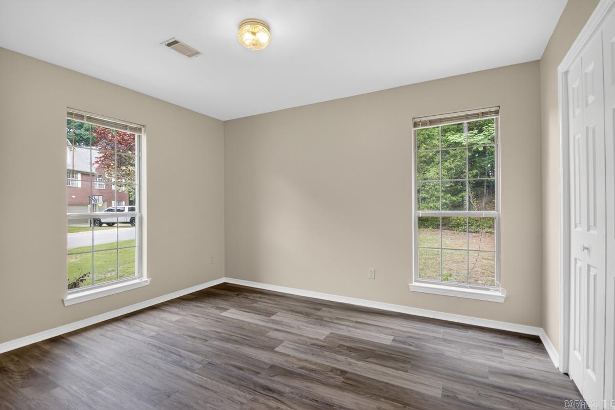 RIVER OAKS - Residential