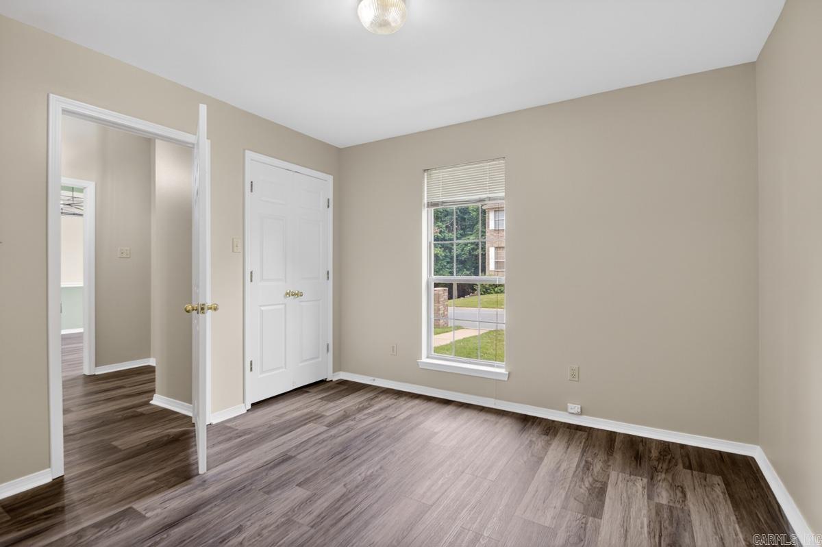RIVER OAKS - Residential