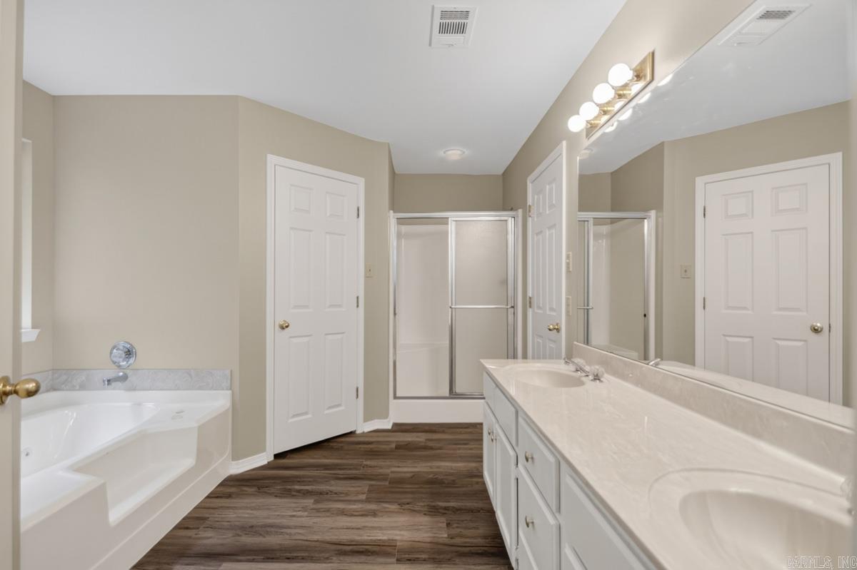 RIVER OAKS - Residential