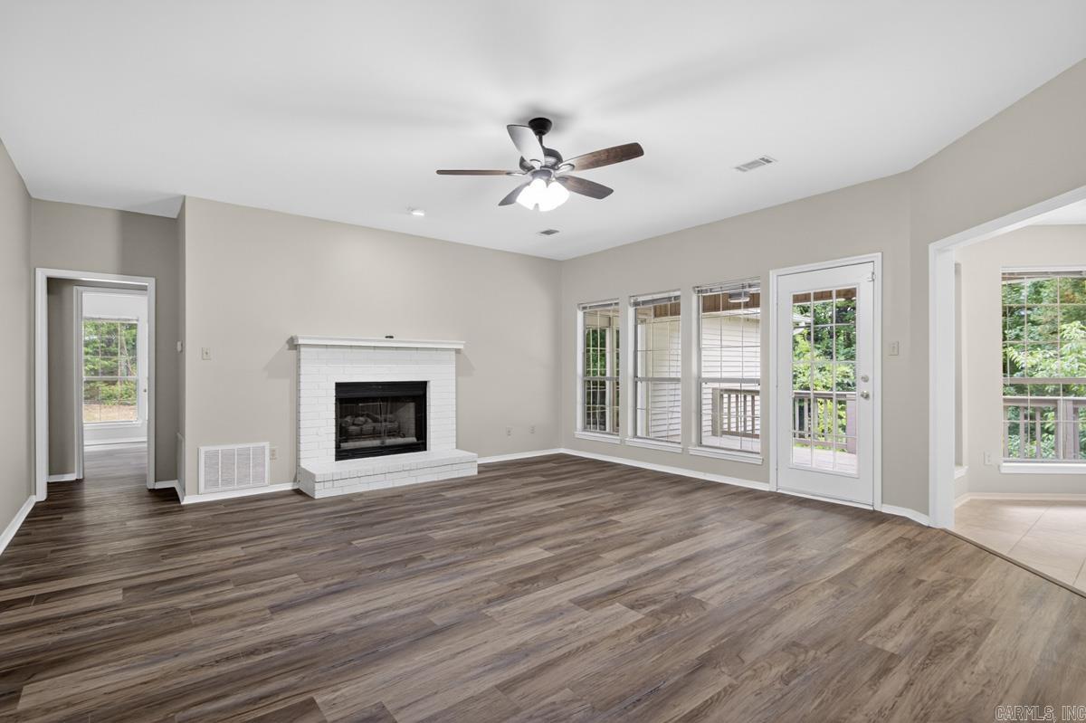 RIVER OAKS - Residential