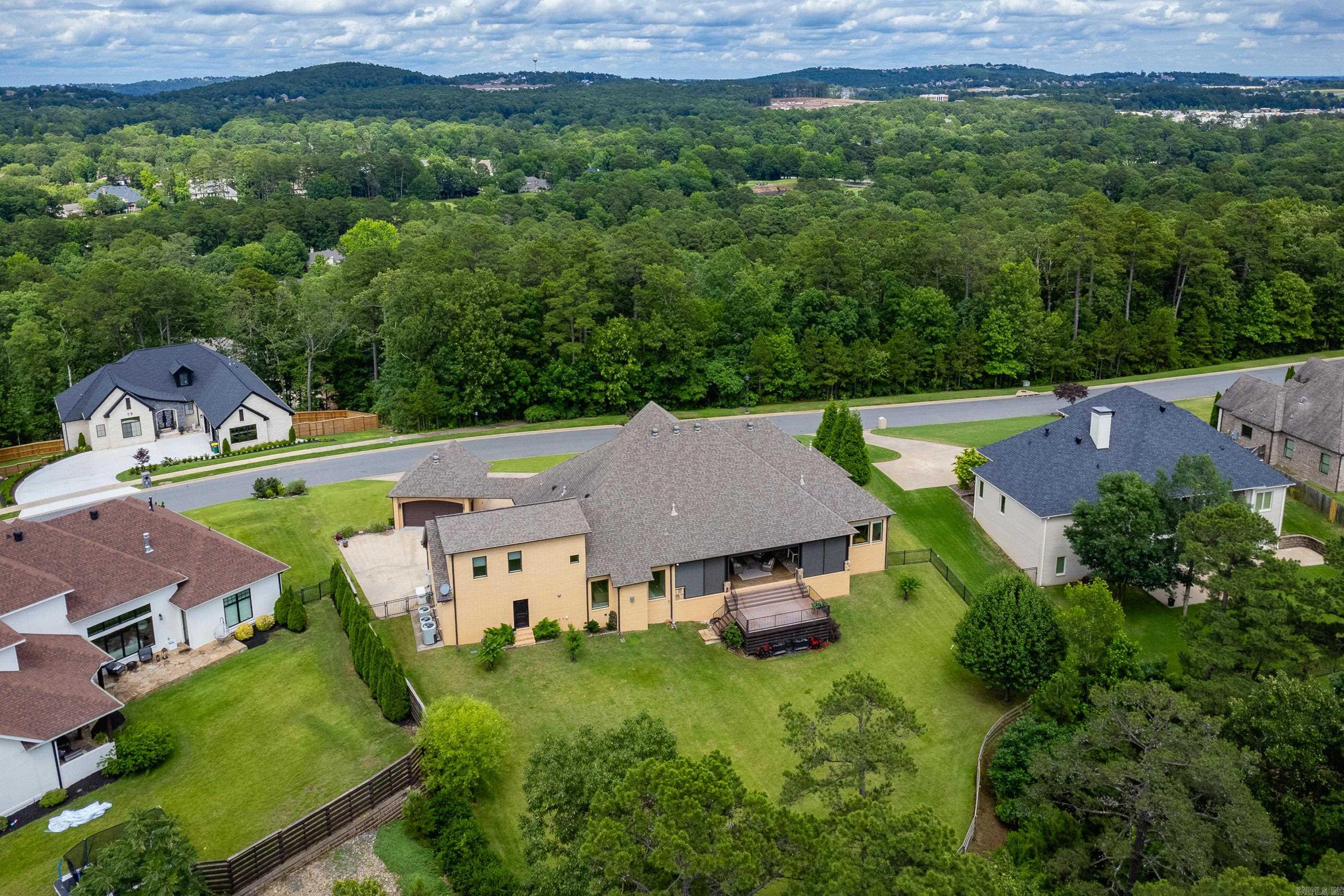 CHENAL VALLEY "ACCADIA COURT" - Residential