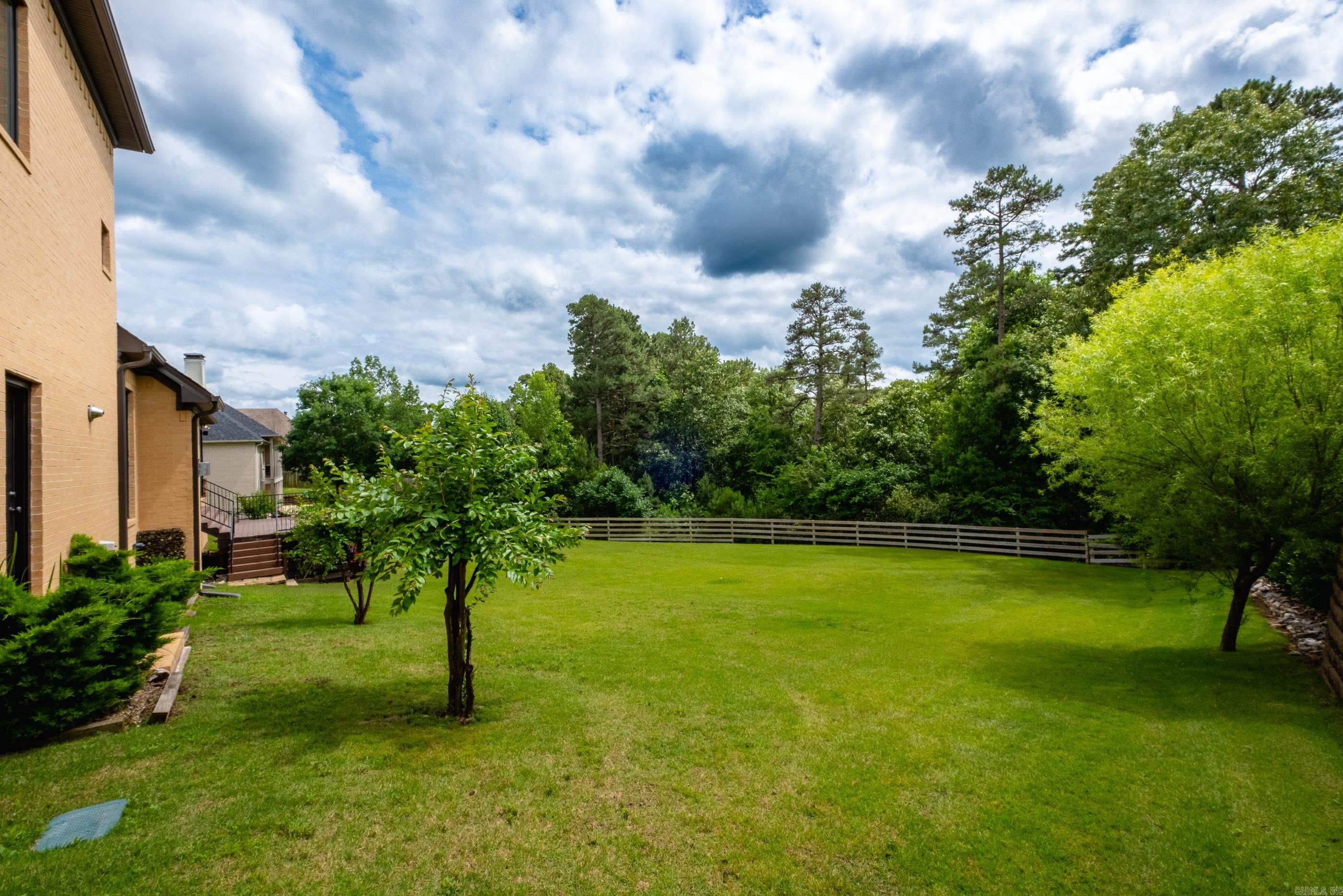 CHENAL VALLEY "ACCADIA COURT" - Residential