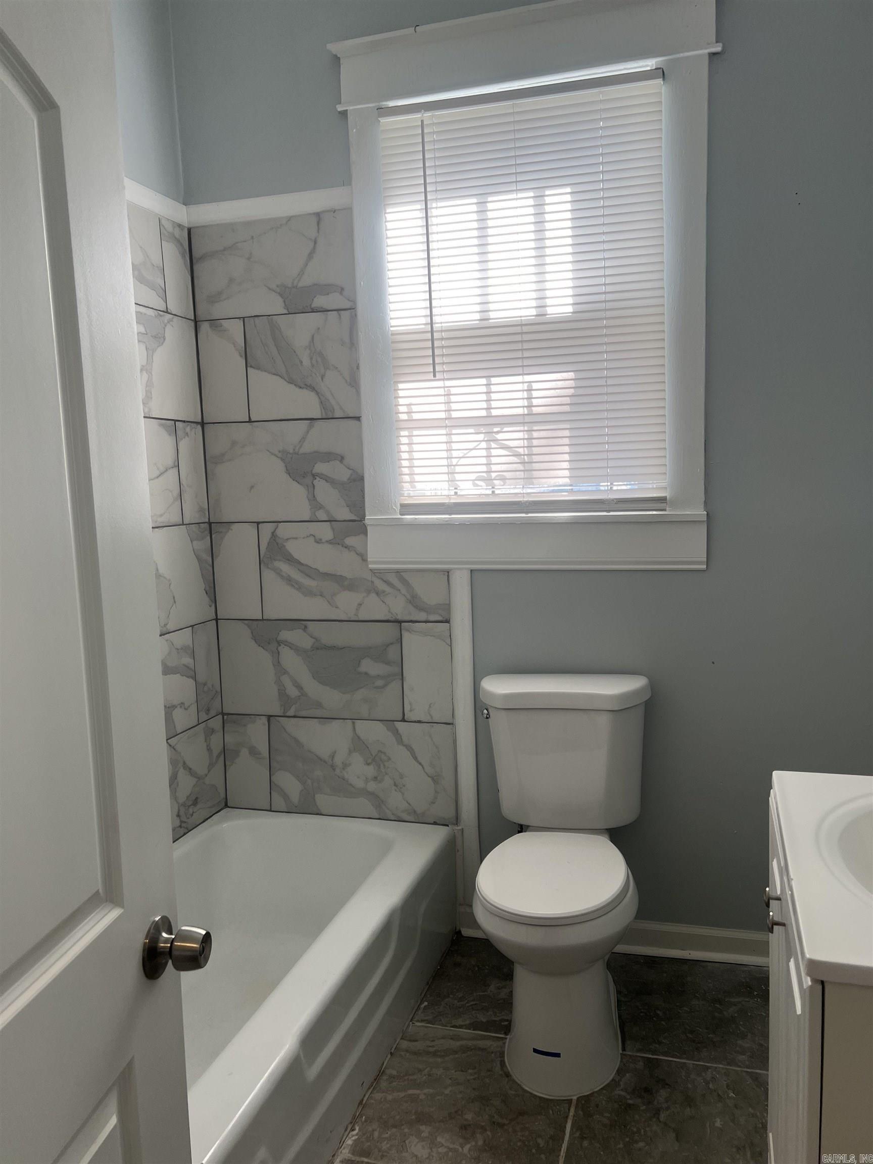 Worthen Wat - Residential Lease