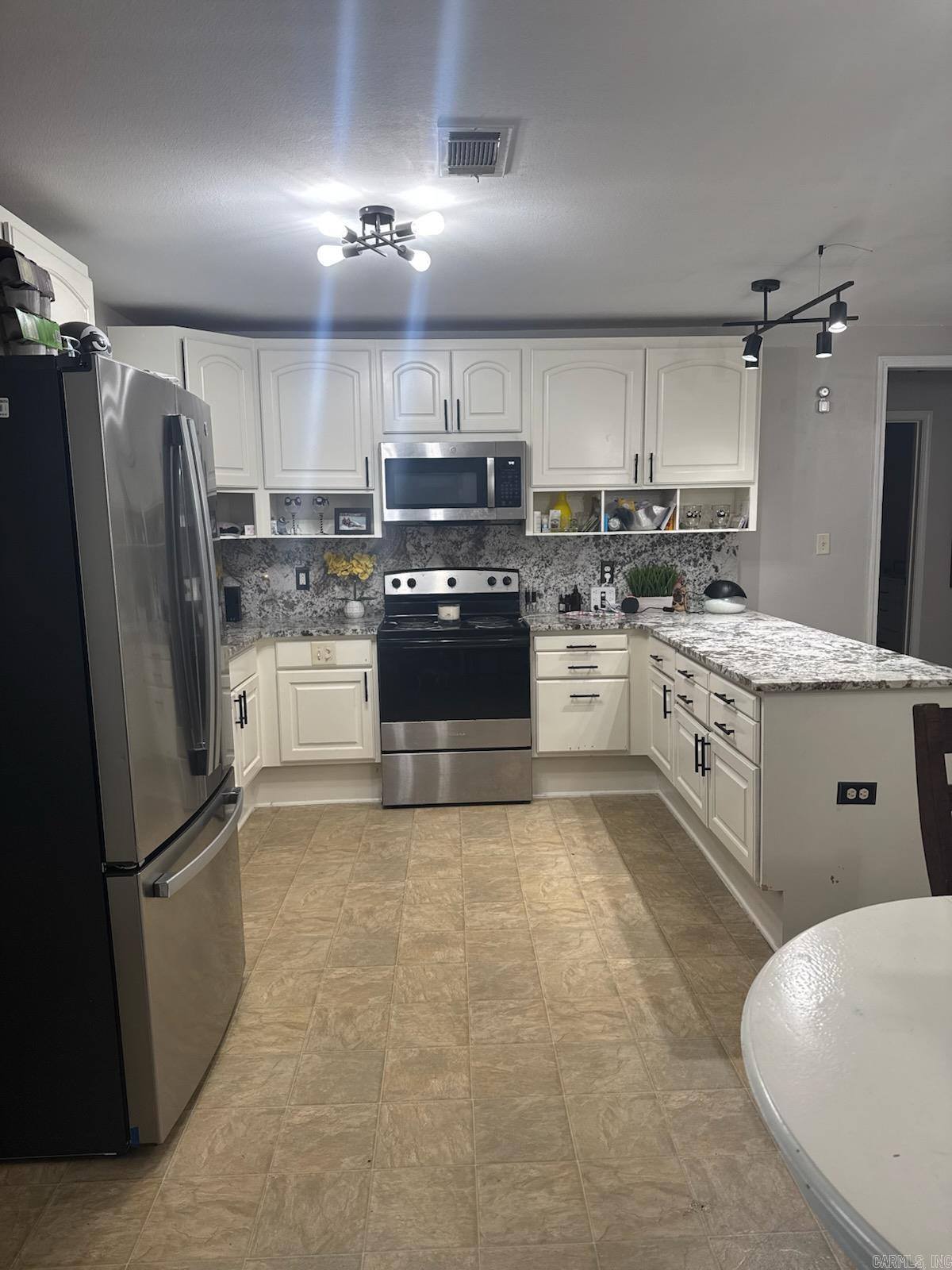 LAWN DALE - Residential