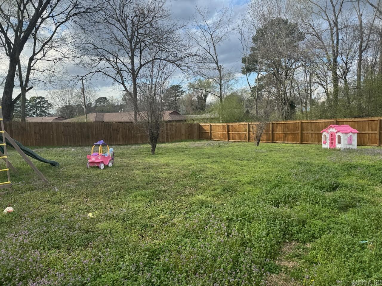 LAWN DALE - Residential