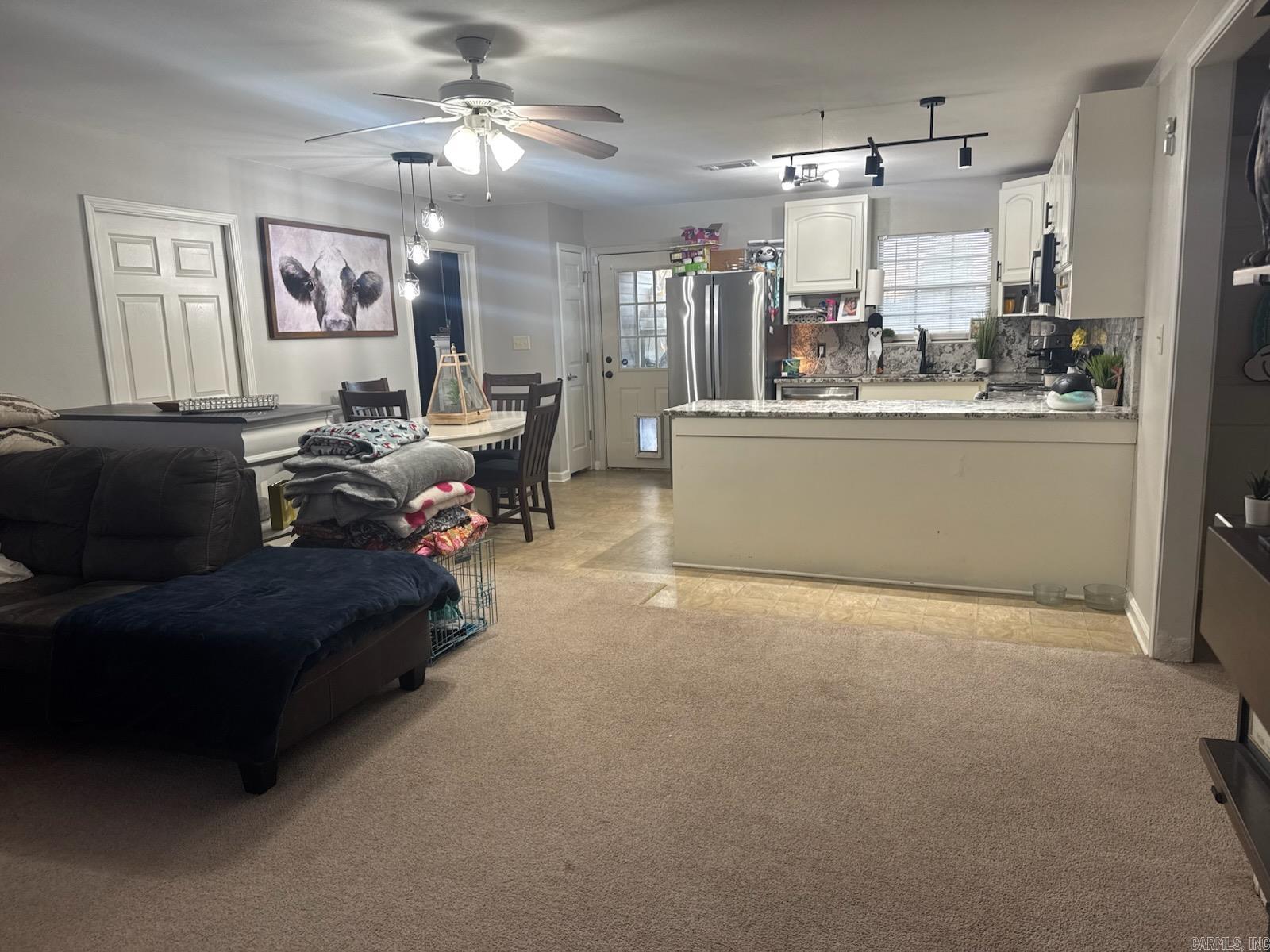 LAWN DALE - Residential