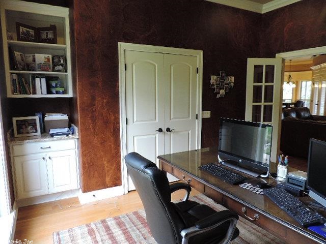 Cresthaven - Residential