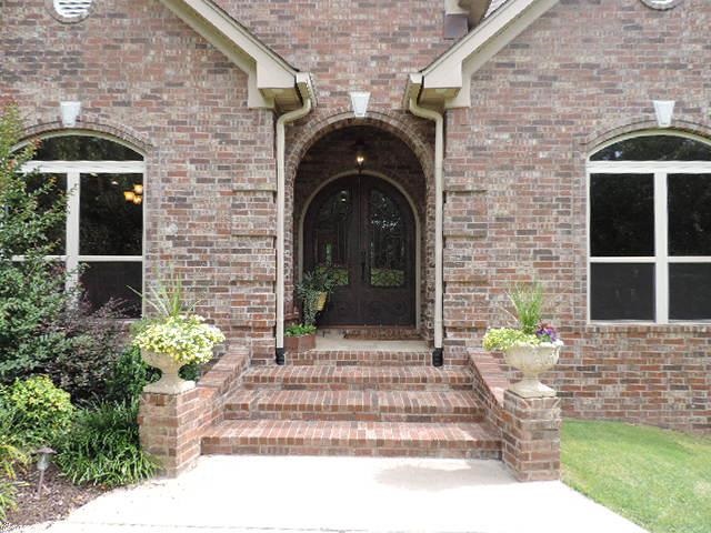 Cresthaven - Residential