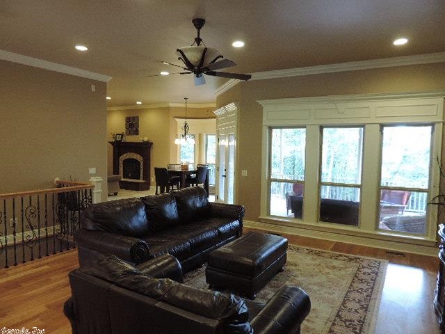 Cresthaven - Residential