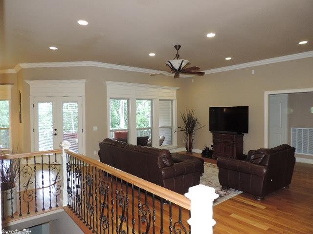 Cresthaven - Residential