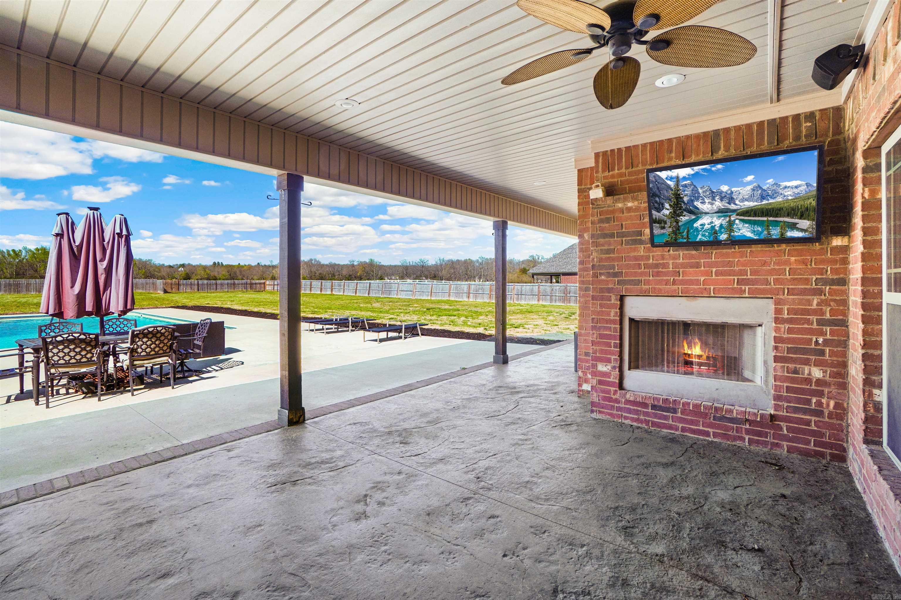 Saddle Creek - Residential