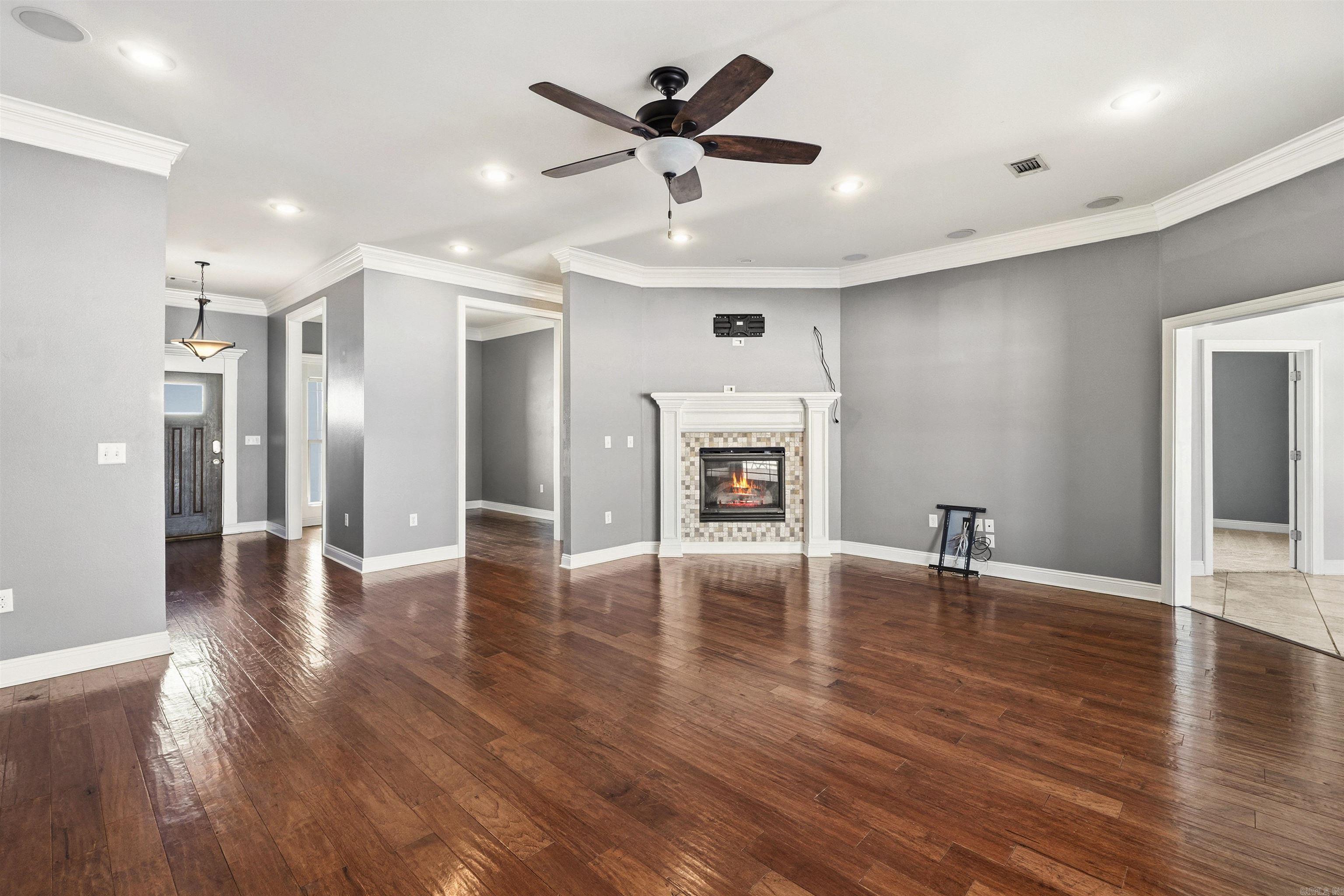 Saddle Creek - Residential