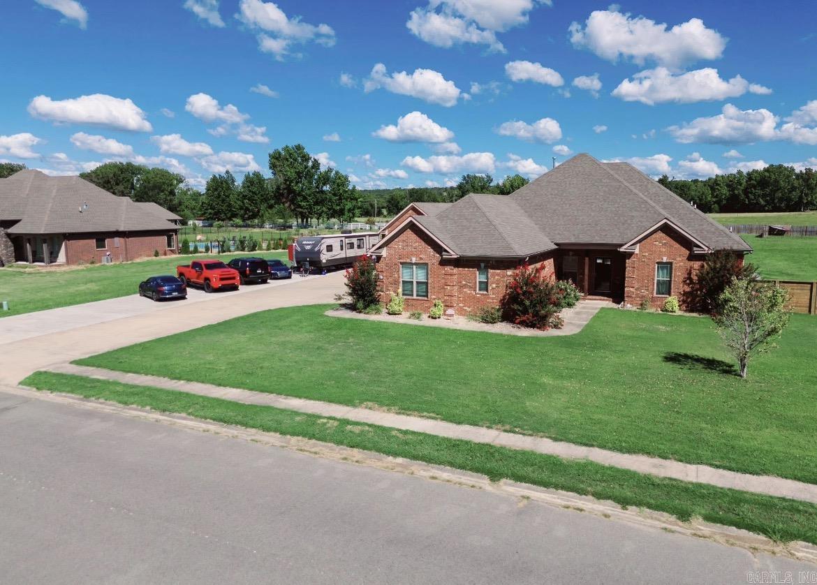 Saddle Creek - Residential