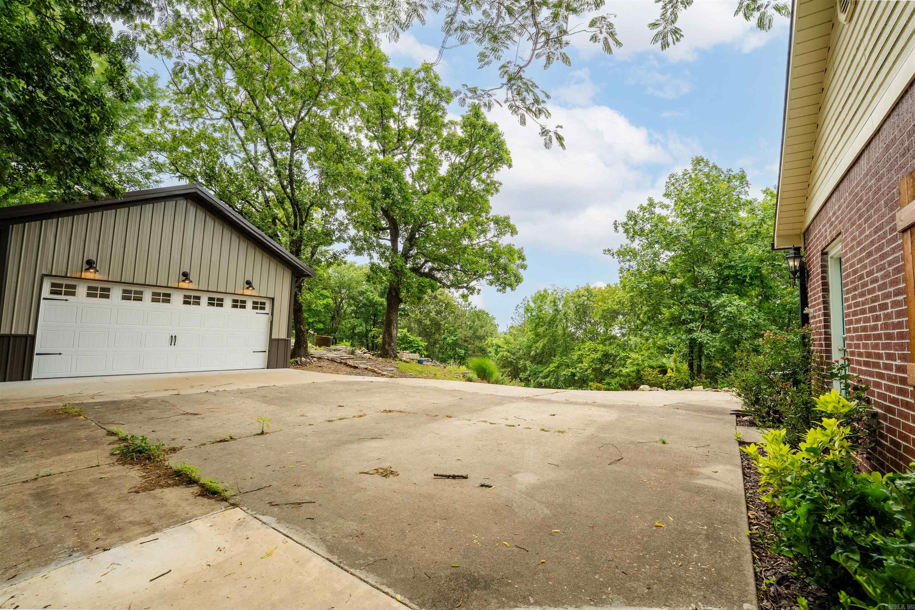 EAGLE RIDGE ESTATES - Residential