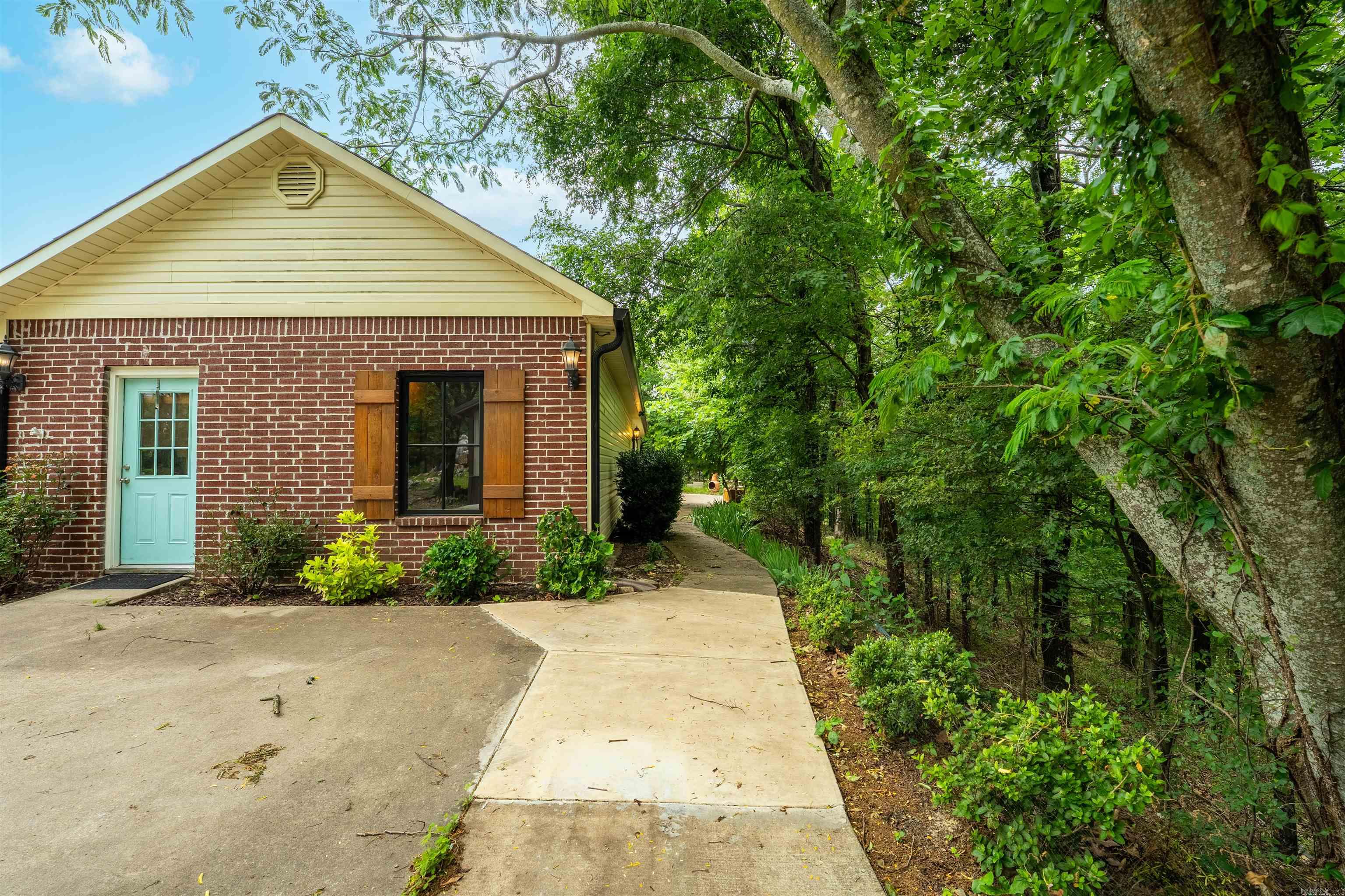 EAGLE RIDGE ESTATES - Residential