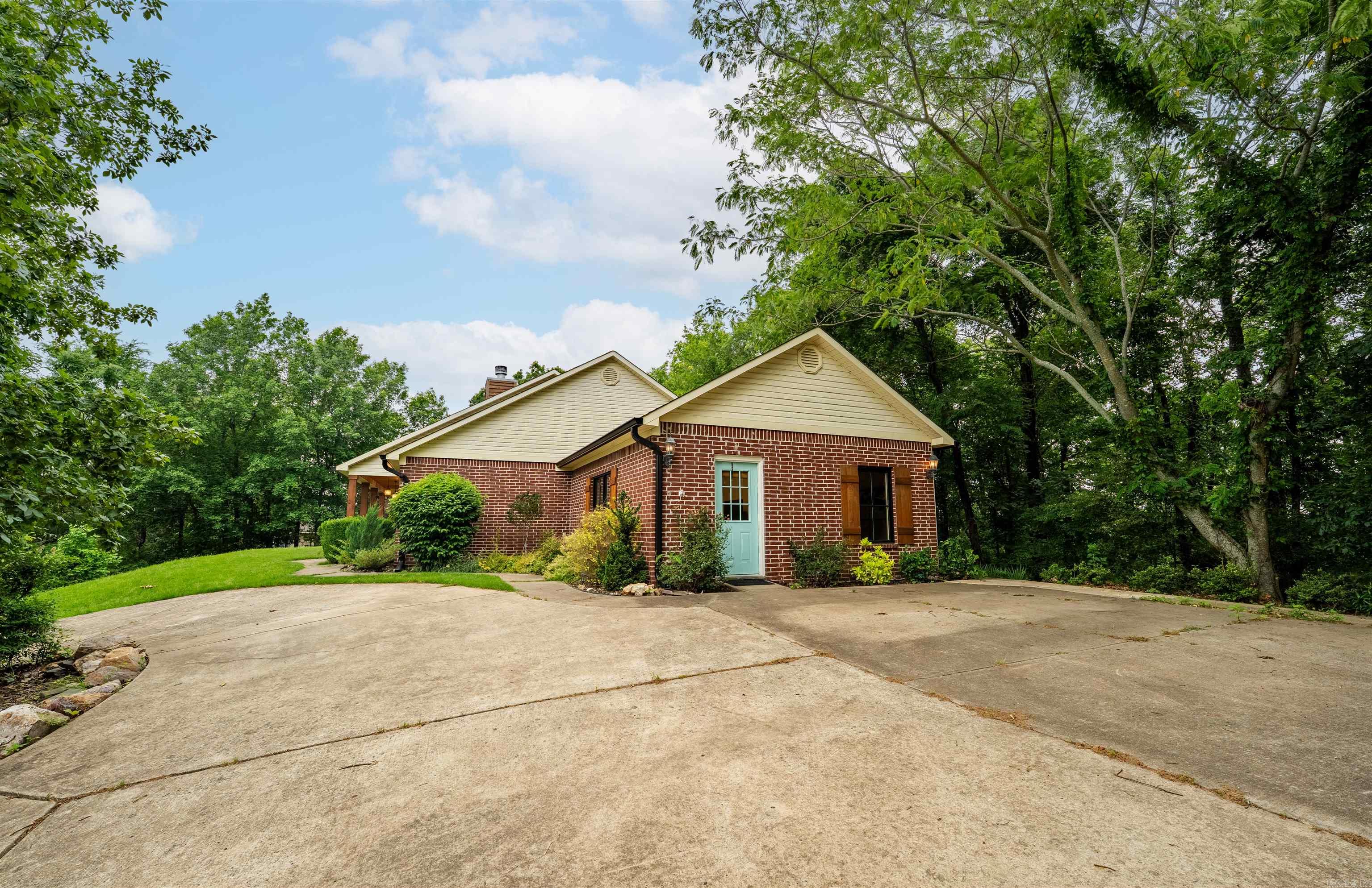 EAGLE RIDGE ESTATES - Residential