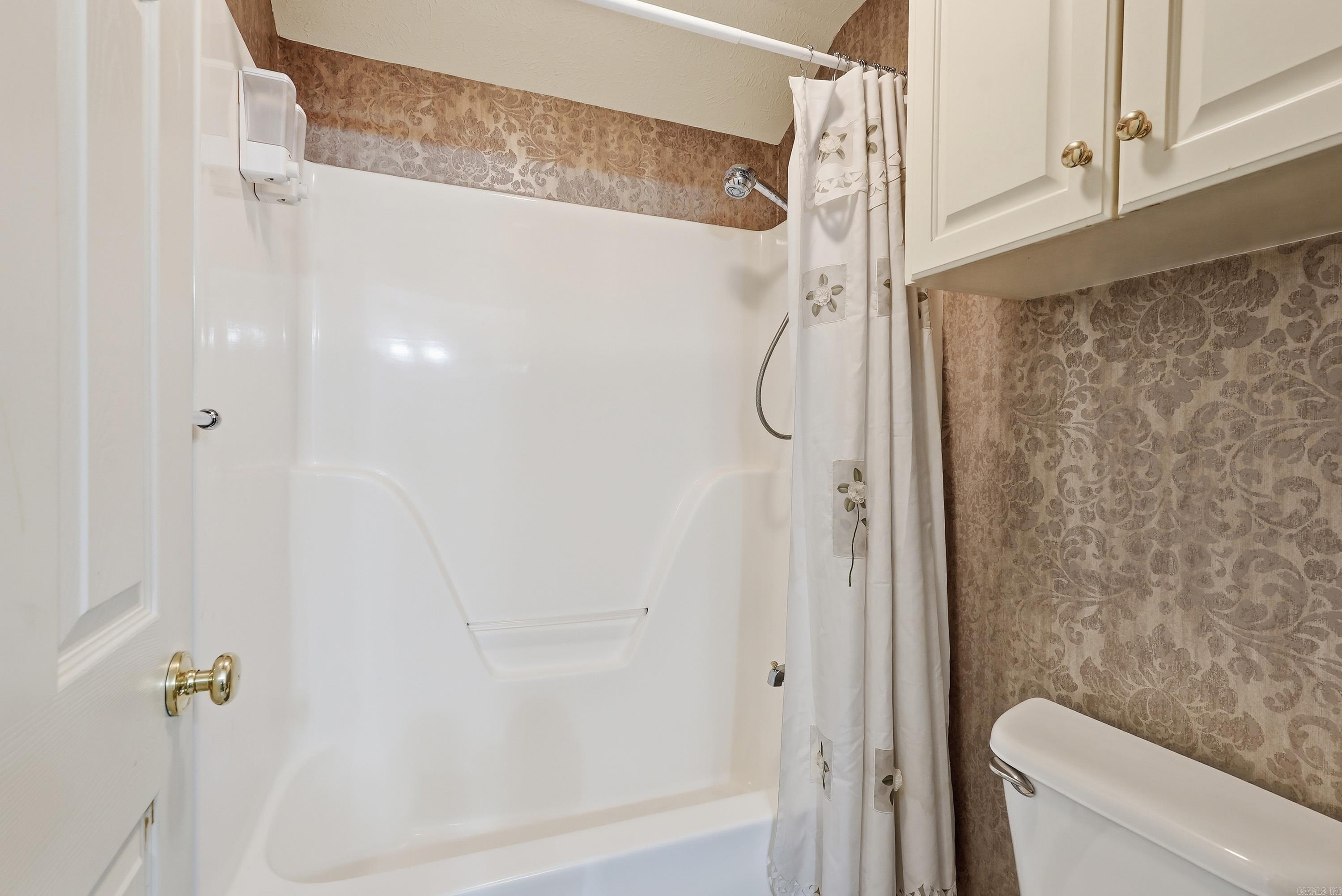 WINDSOR HILLS ADDN - Residential