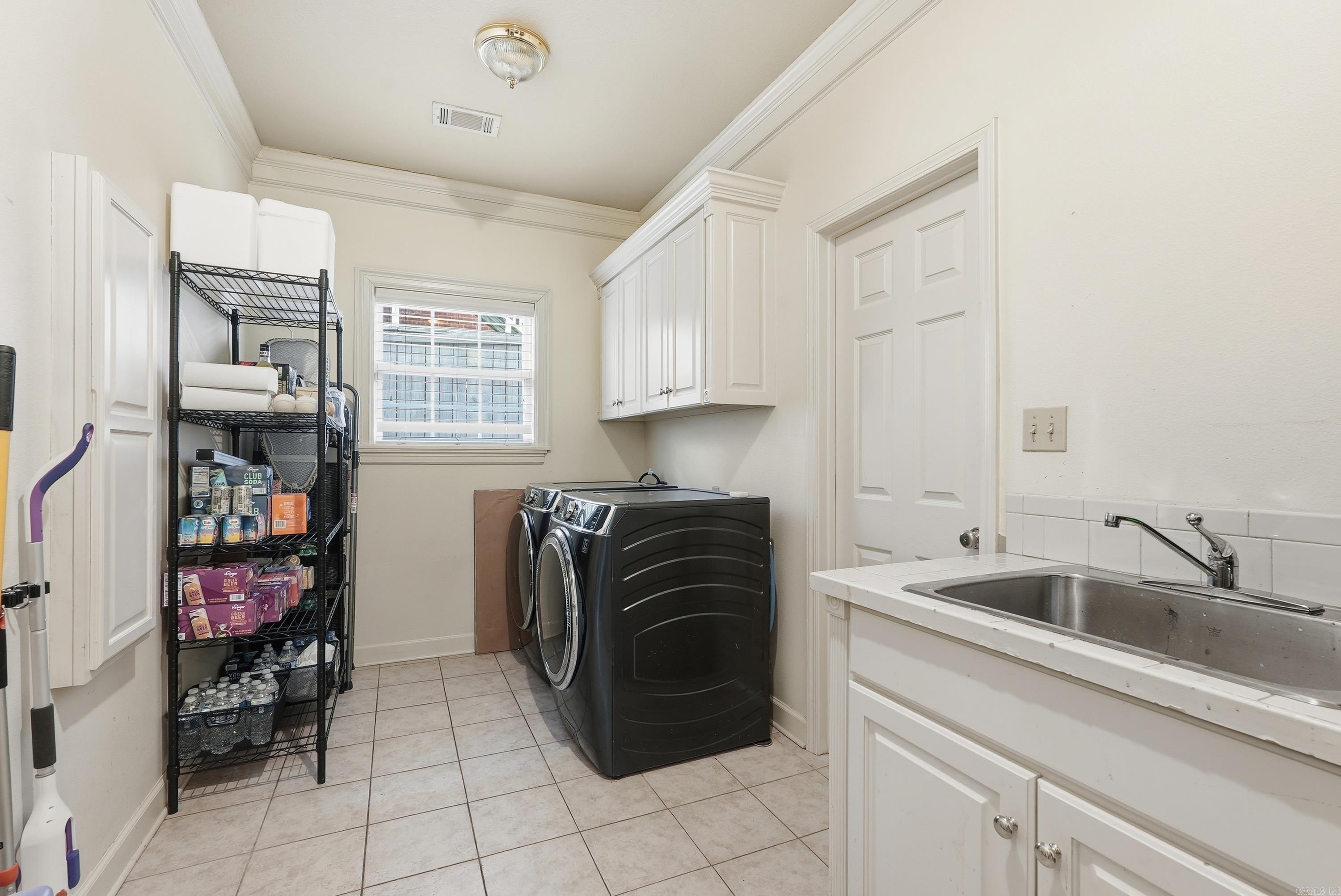 WINDSOR HILLS ADDN - Residential