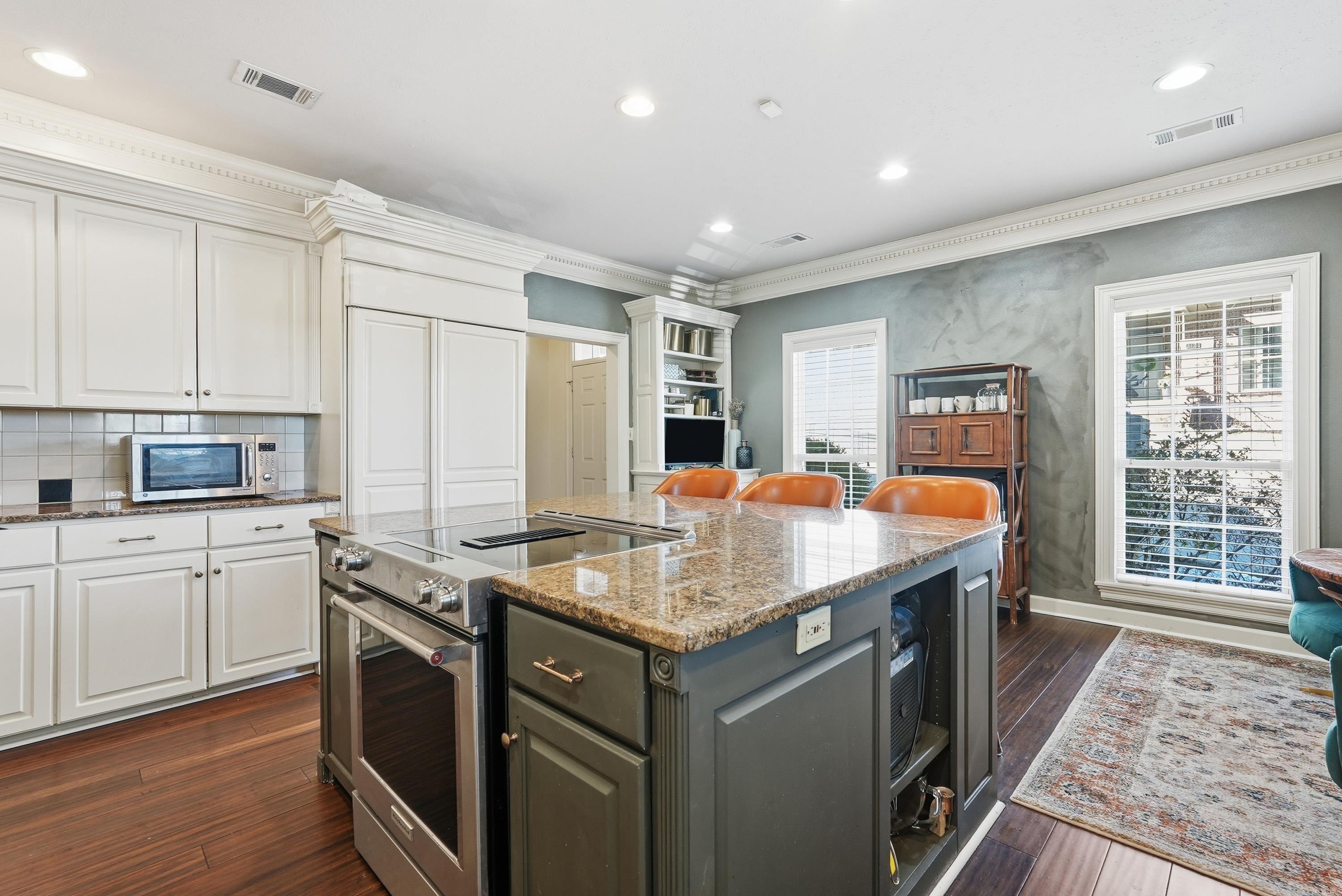 WINDSOR HILLS ADDN - Residential