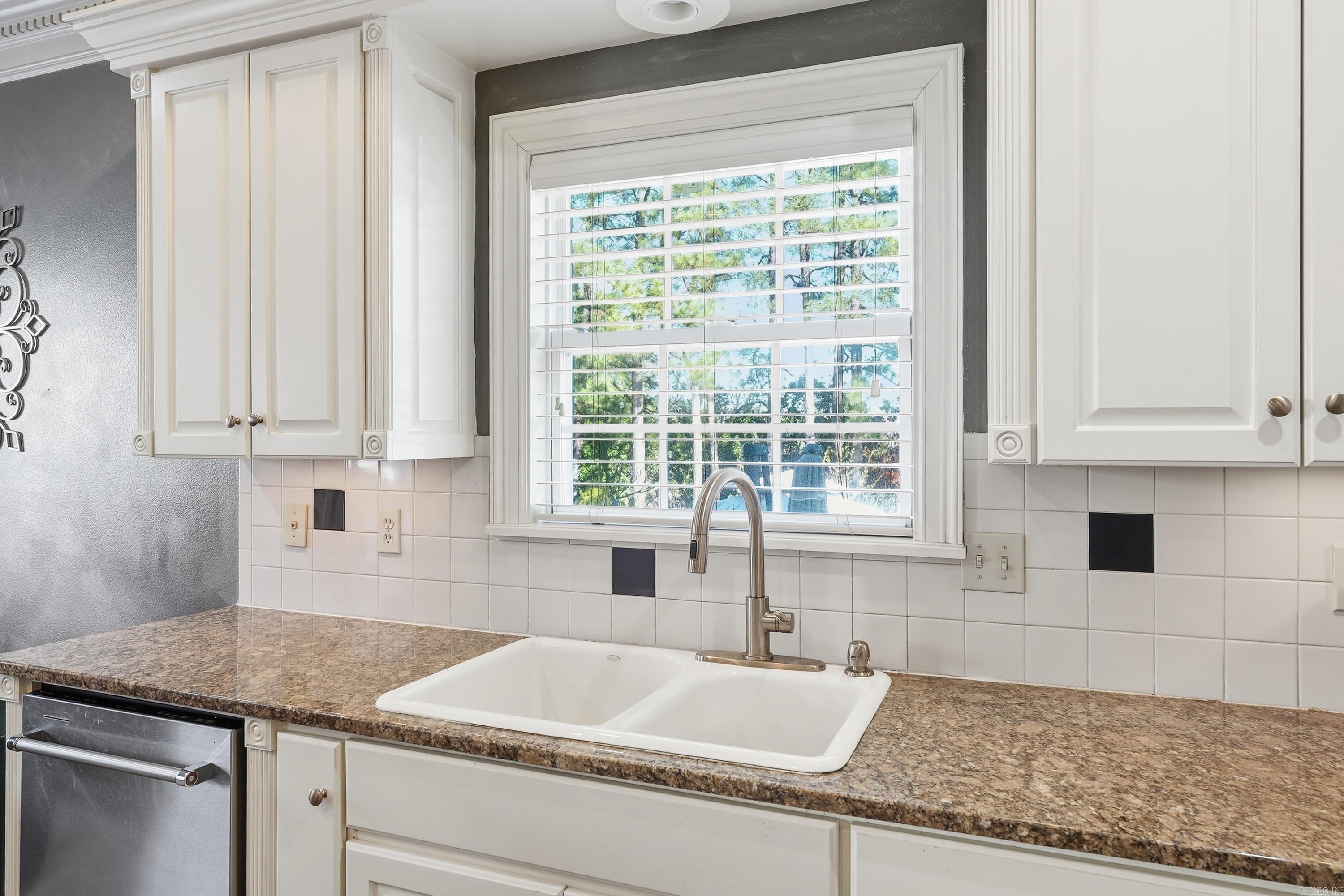 WINDSOR HILLS ADDN - Residential