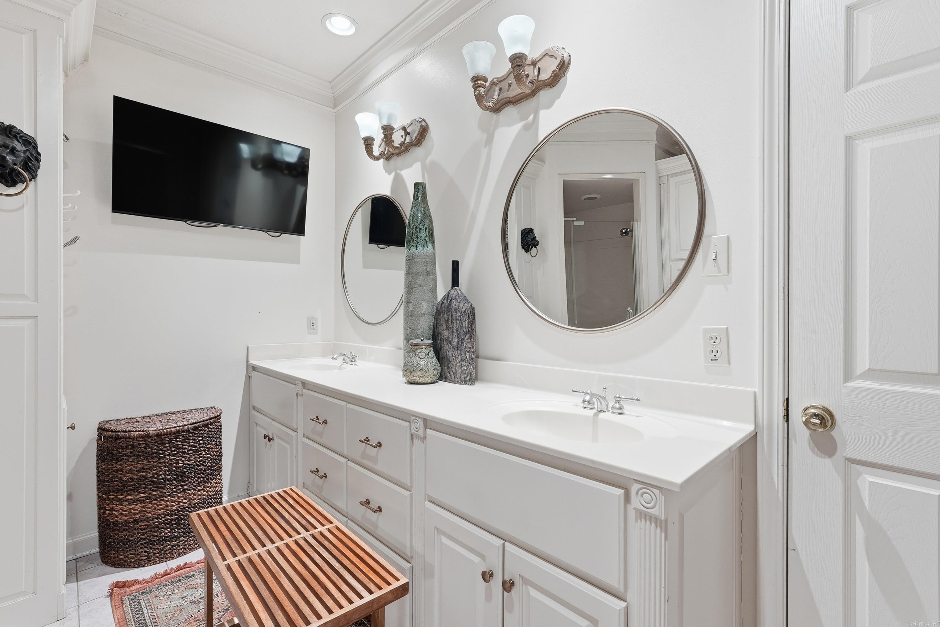 WINDSOR HILLS ADDN - Residential