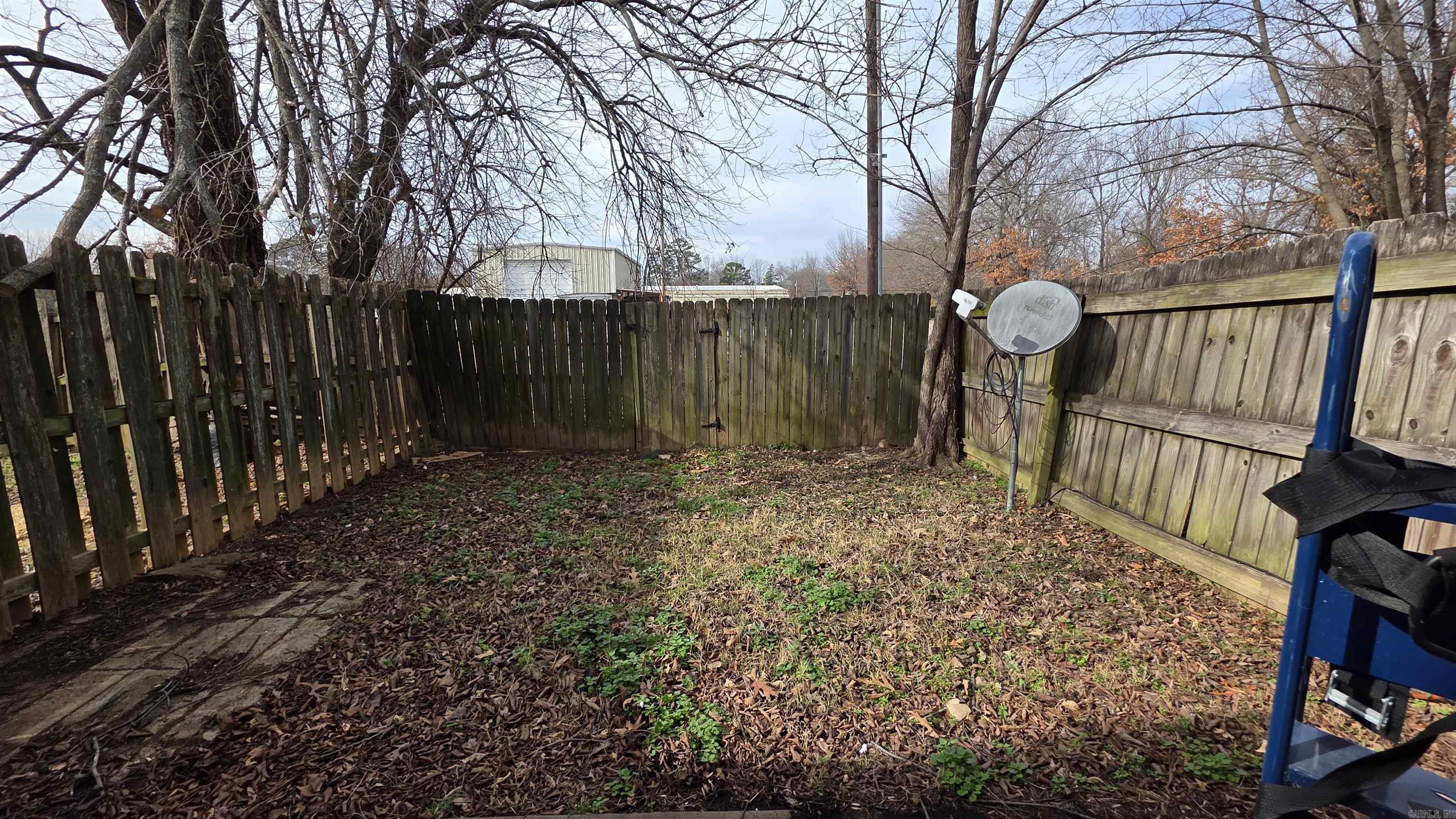 UNIVERSITY ESTATES - Residential