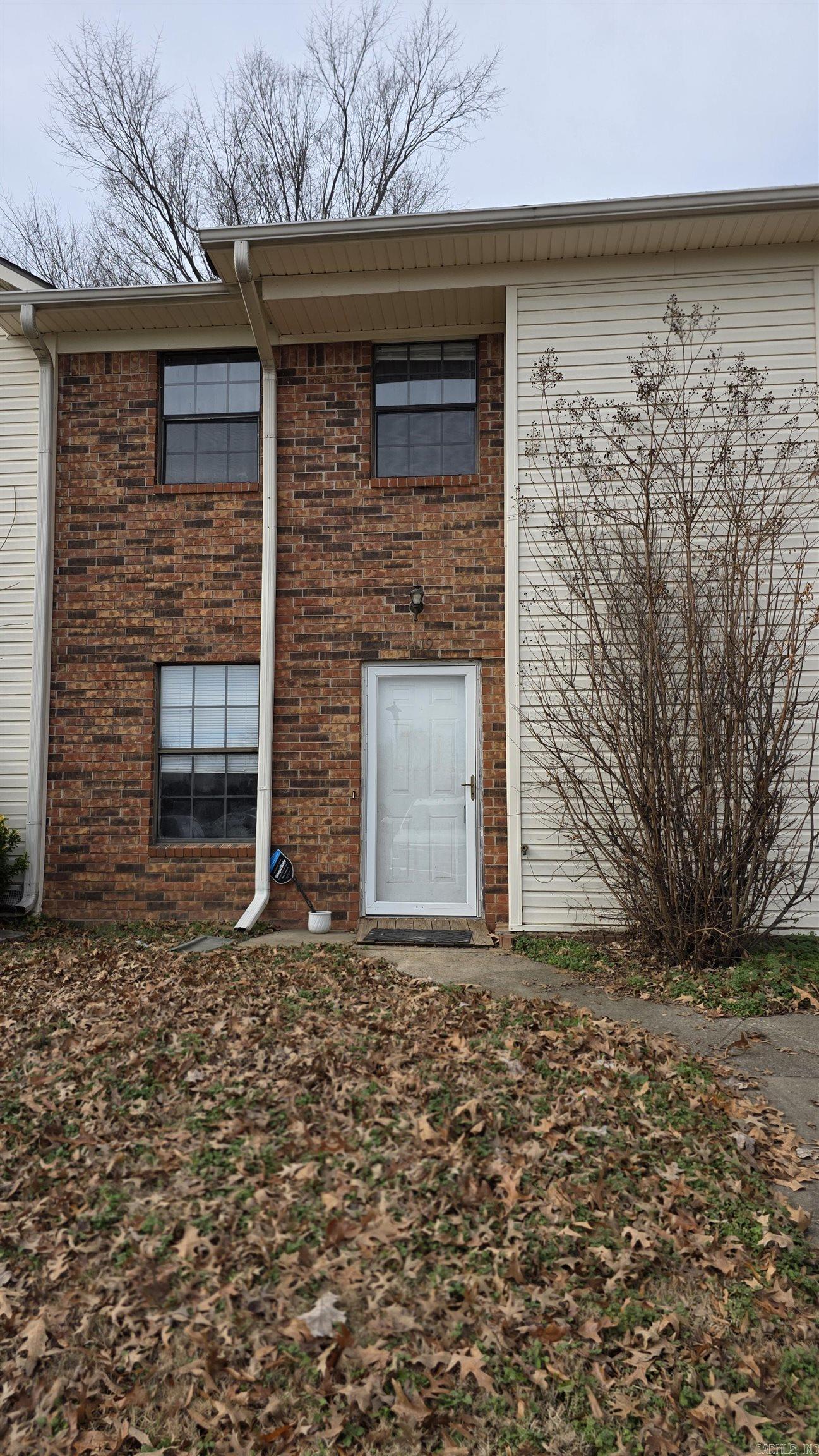 UNIVERSITY ESTATES - Residential