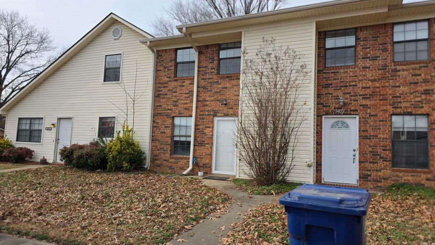 This Russellville townhome is near ATU, shopping and more. It has 2 bedrooms, 1.5 bathrooms, and multiple closets. Downstairs it has luxury vinyl plank flooring in the living room, kitchen, laundry area., and half bath. Upstairs there are two bedrooms and a full bath. The backyard is fenced. The home should qualify for most loan types. Own Instead of Renting
