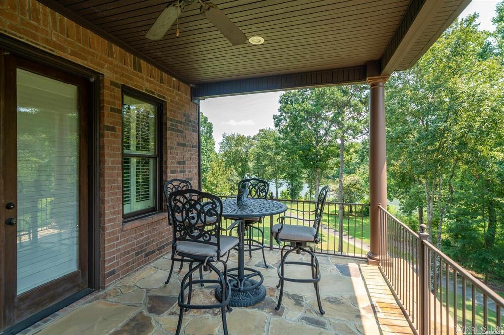 RED OAK - Residential