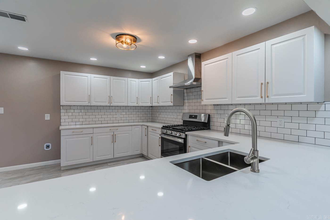 WALNUT RIDGE UNPLATTED - Residential