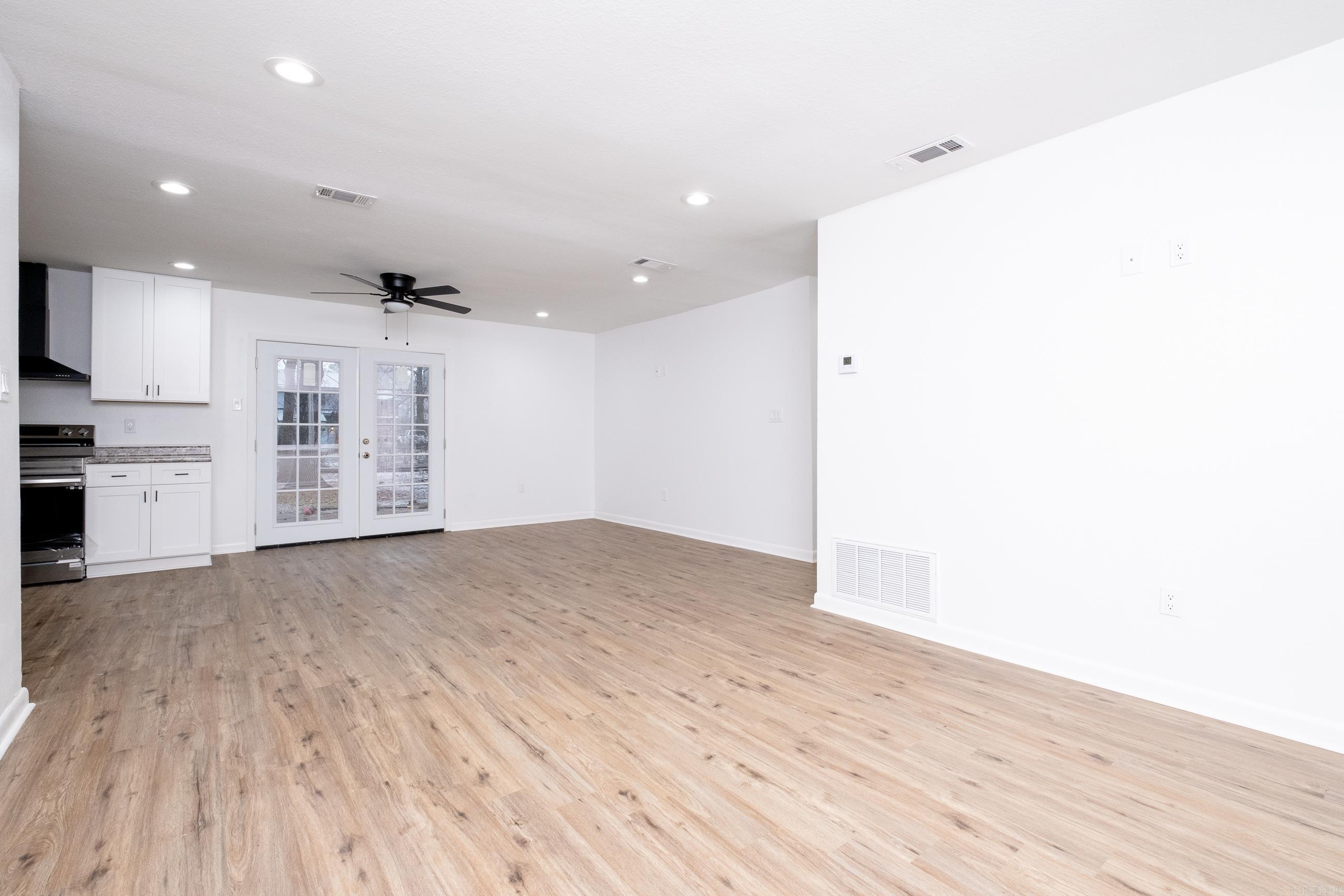 MCCLELLAN PLACE - Residential