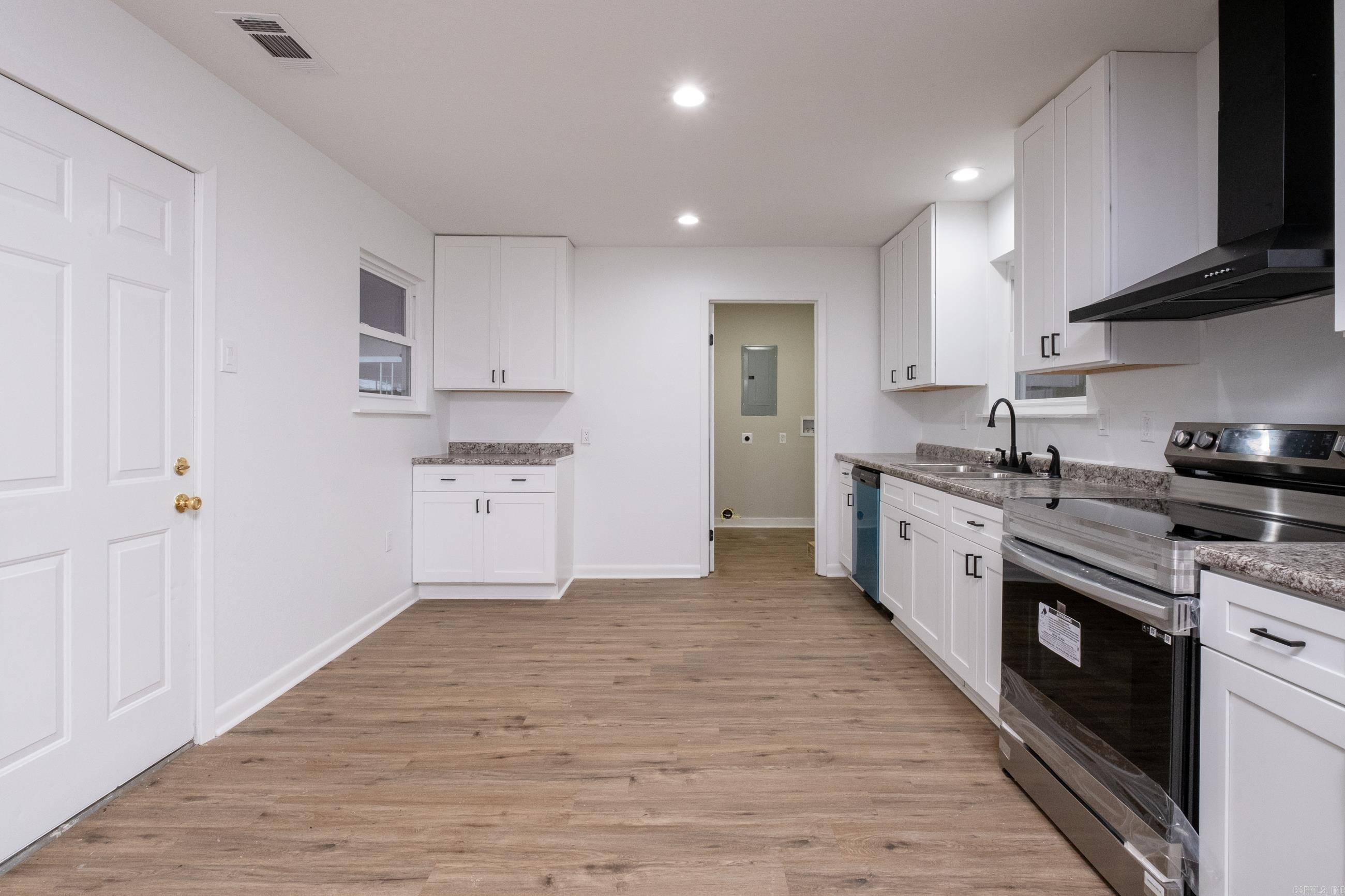 MCCLELLAN PLACE - Residential