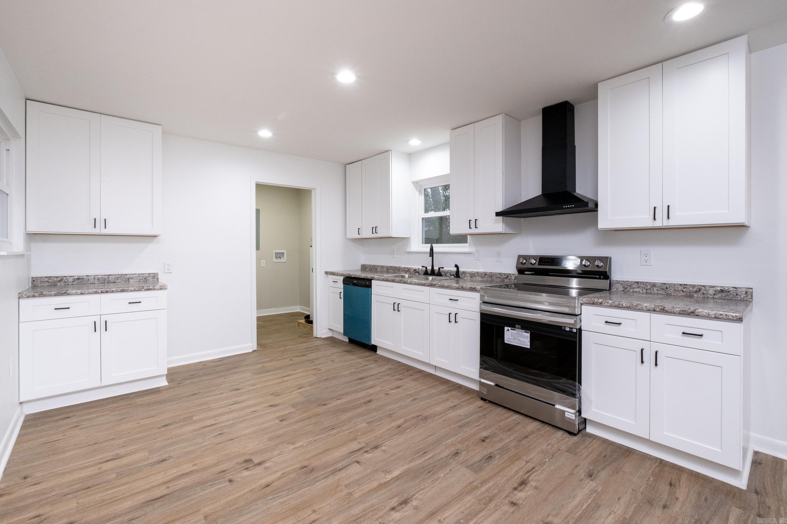 MCCLELLAN PLACE - Residential