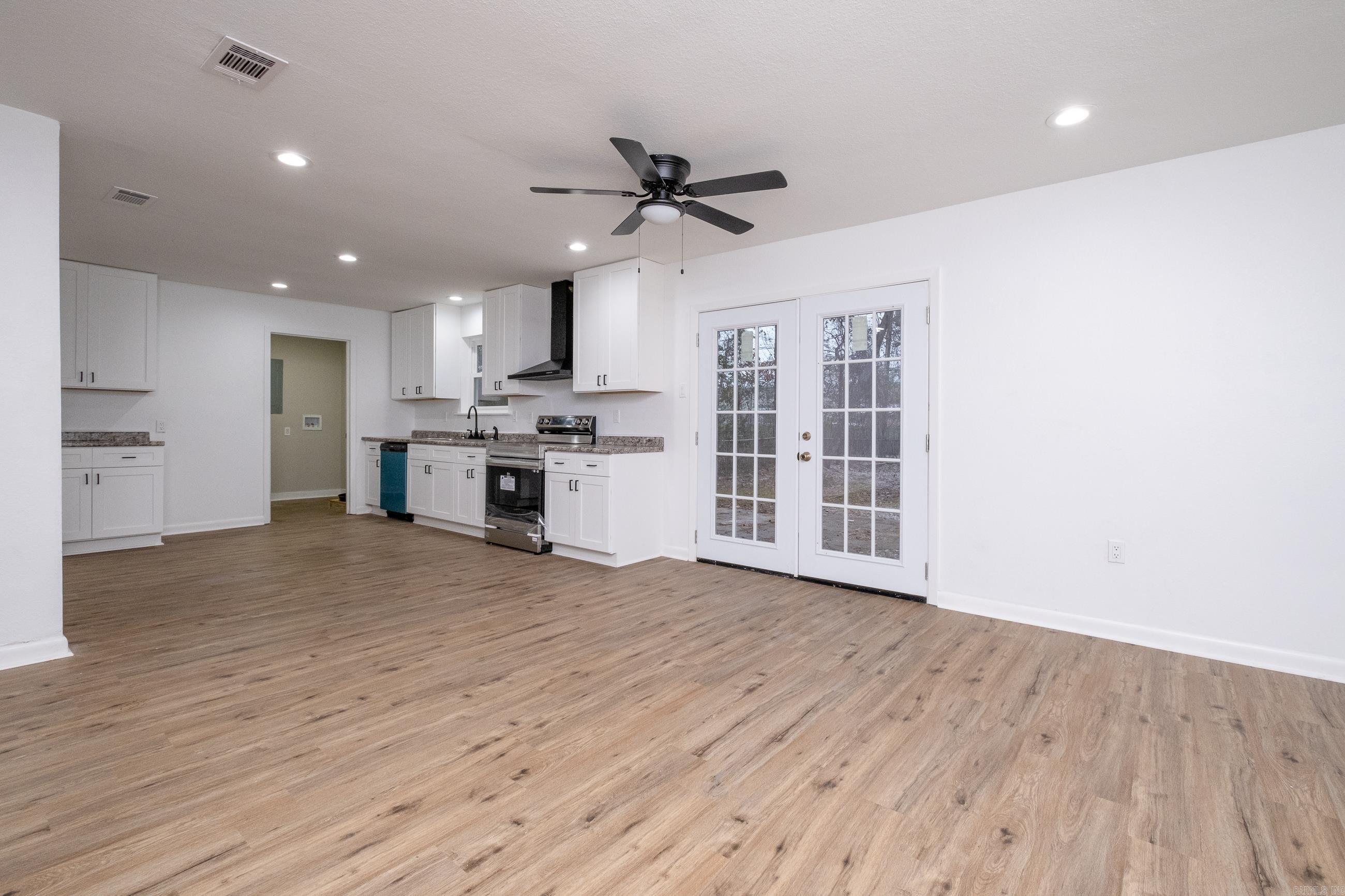 MCCLELLAN PLACE - Residential