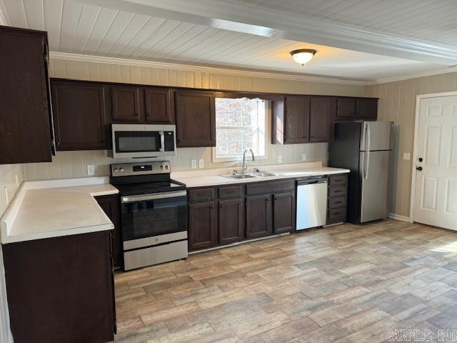 JAMES SUNSET HILLS - Residential