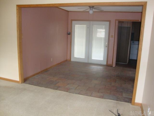 PEBBLE LAKE - Residential