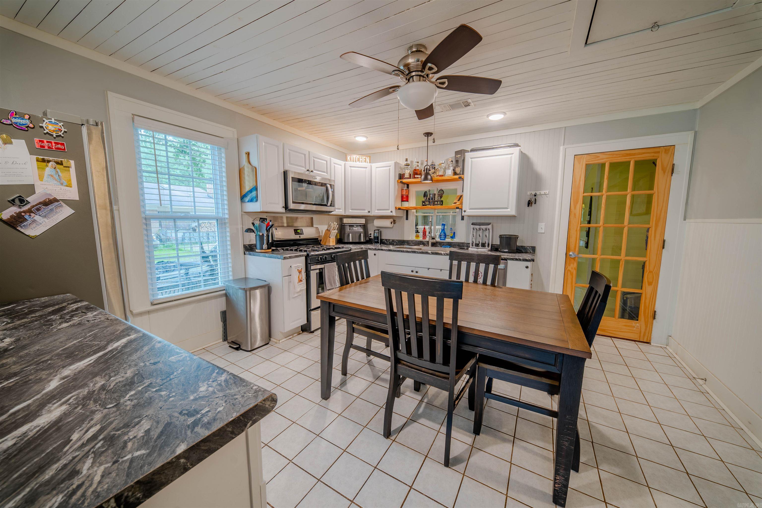 ADAMS, CC, ADDITION - Residential