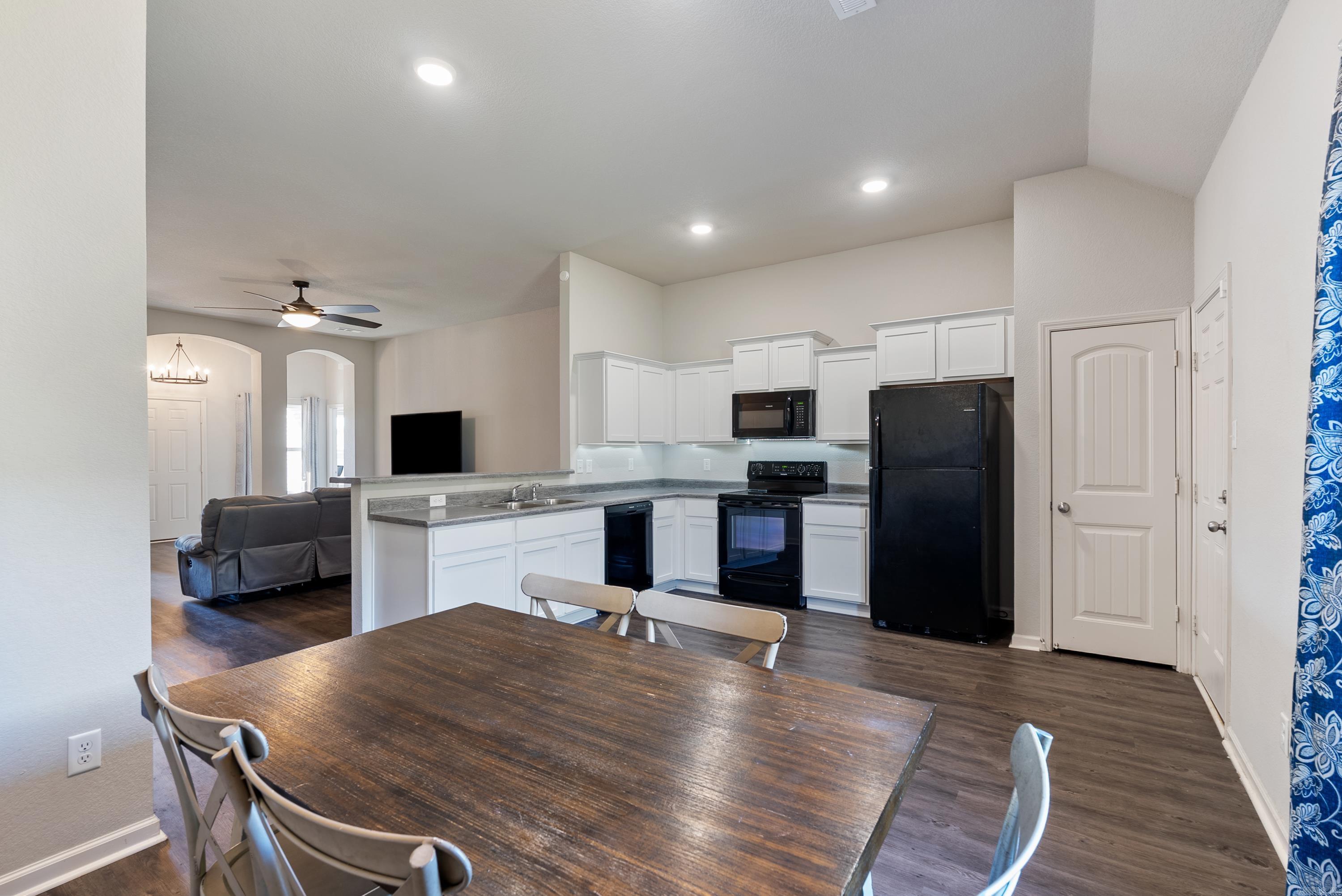 MATTHEWS MEADOWS PH 2 PUD - Residential