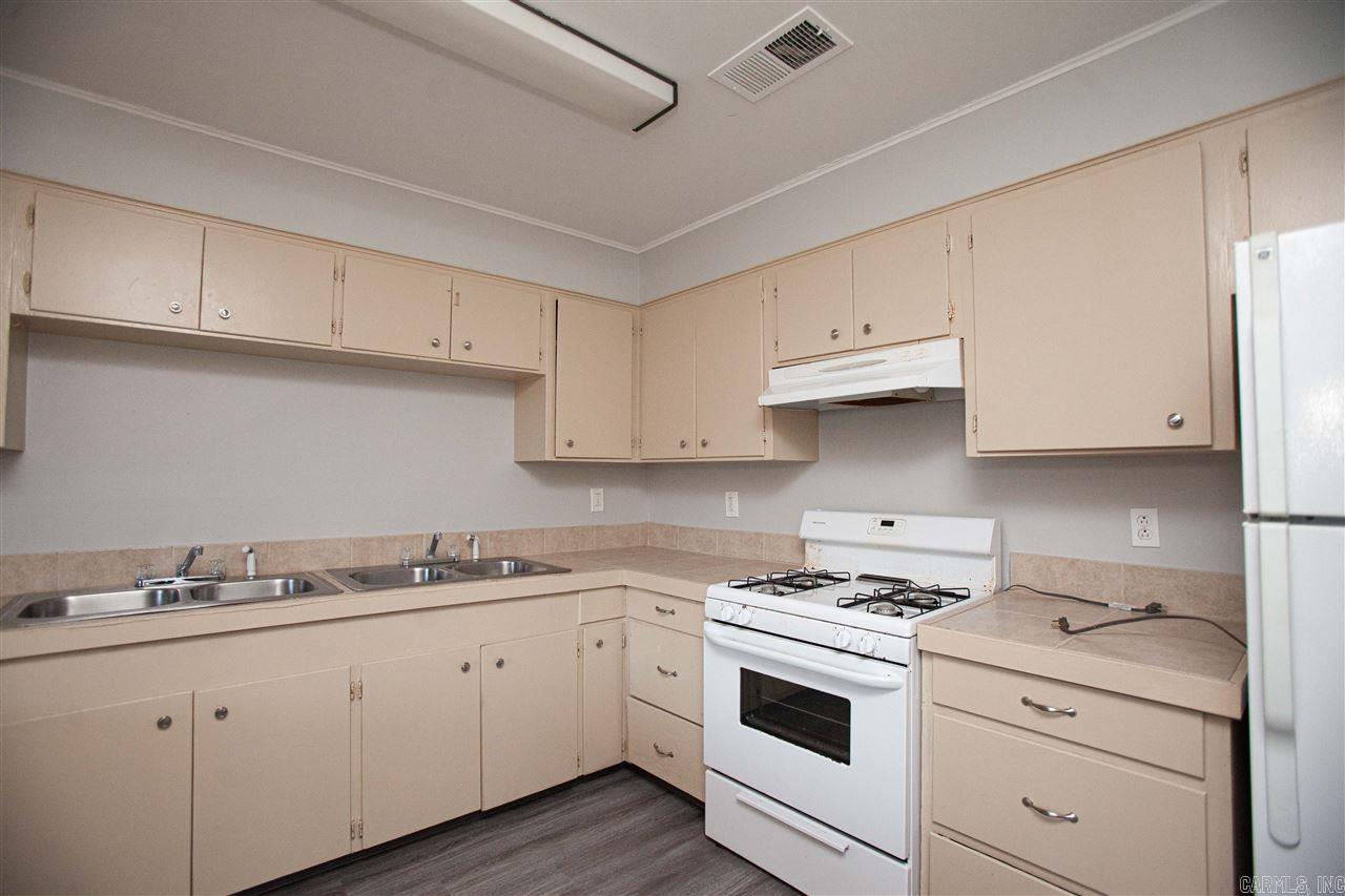 Morris Manor - Residential Lease