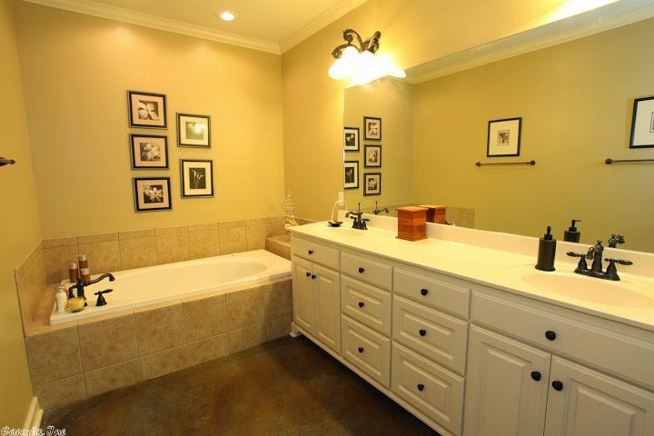 THE VILLAGES OF WELLINGTON - Residential