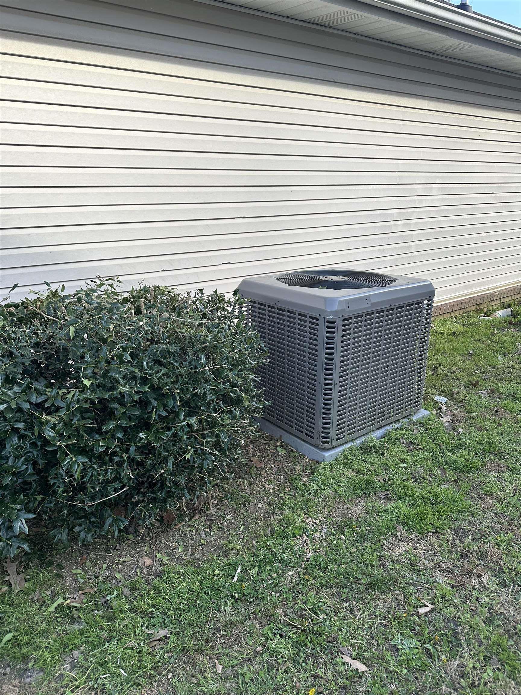 WINDSOR LANDING - Residential