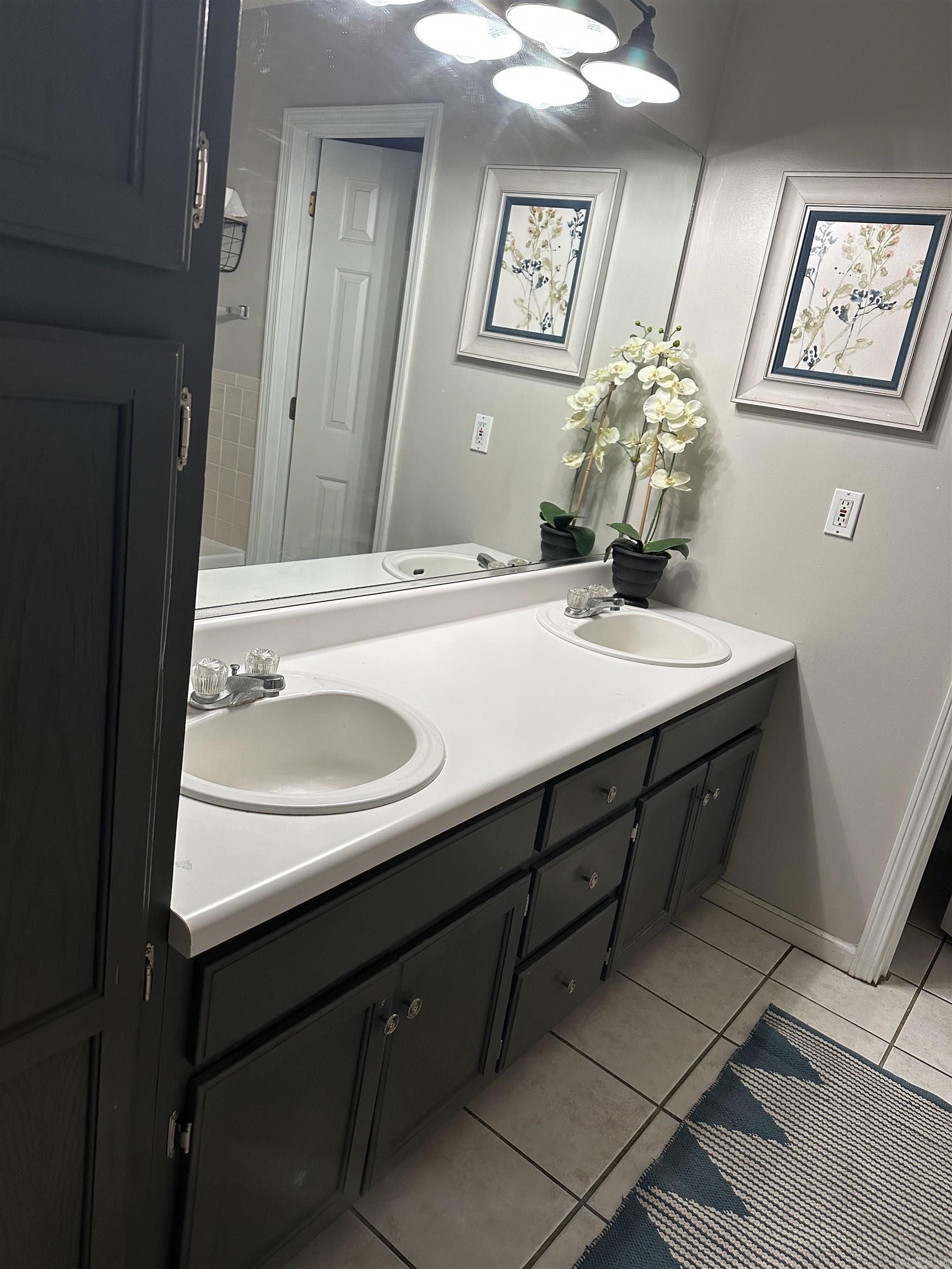 WINDSOR LANDING - Residential