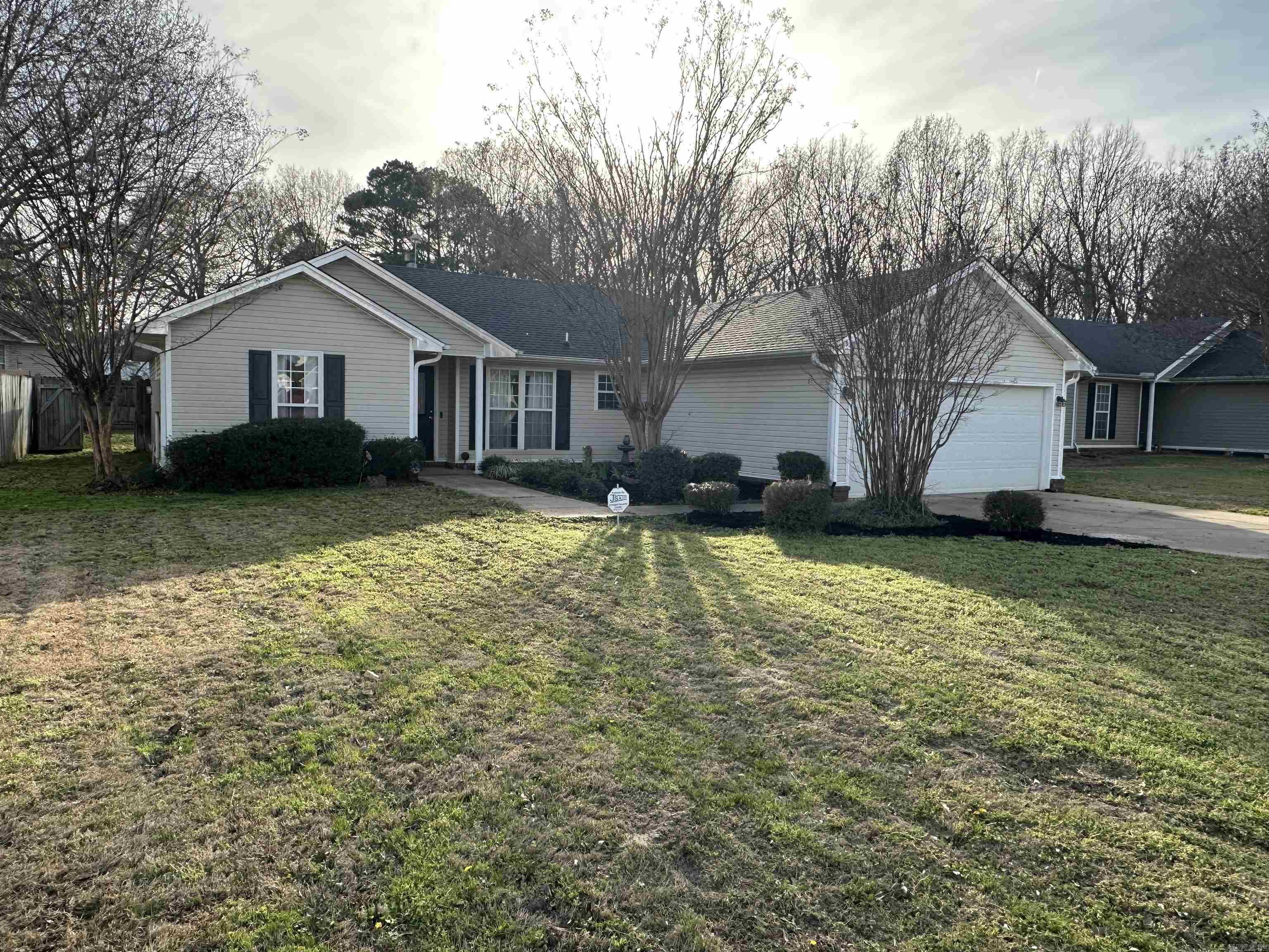 WINDSOR LANDING - Residential