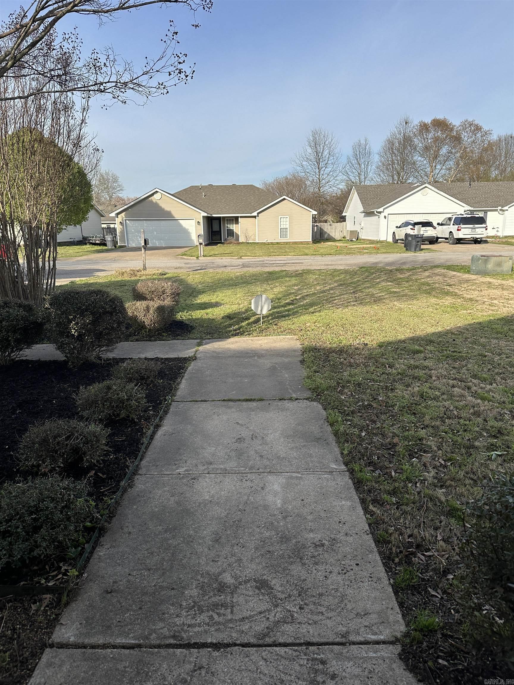 WINDSOR LANDING - Residential