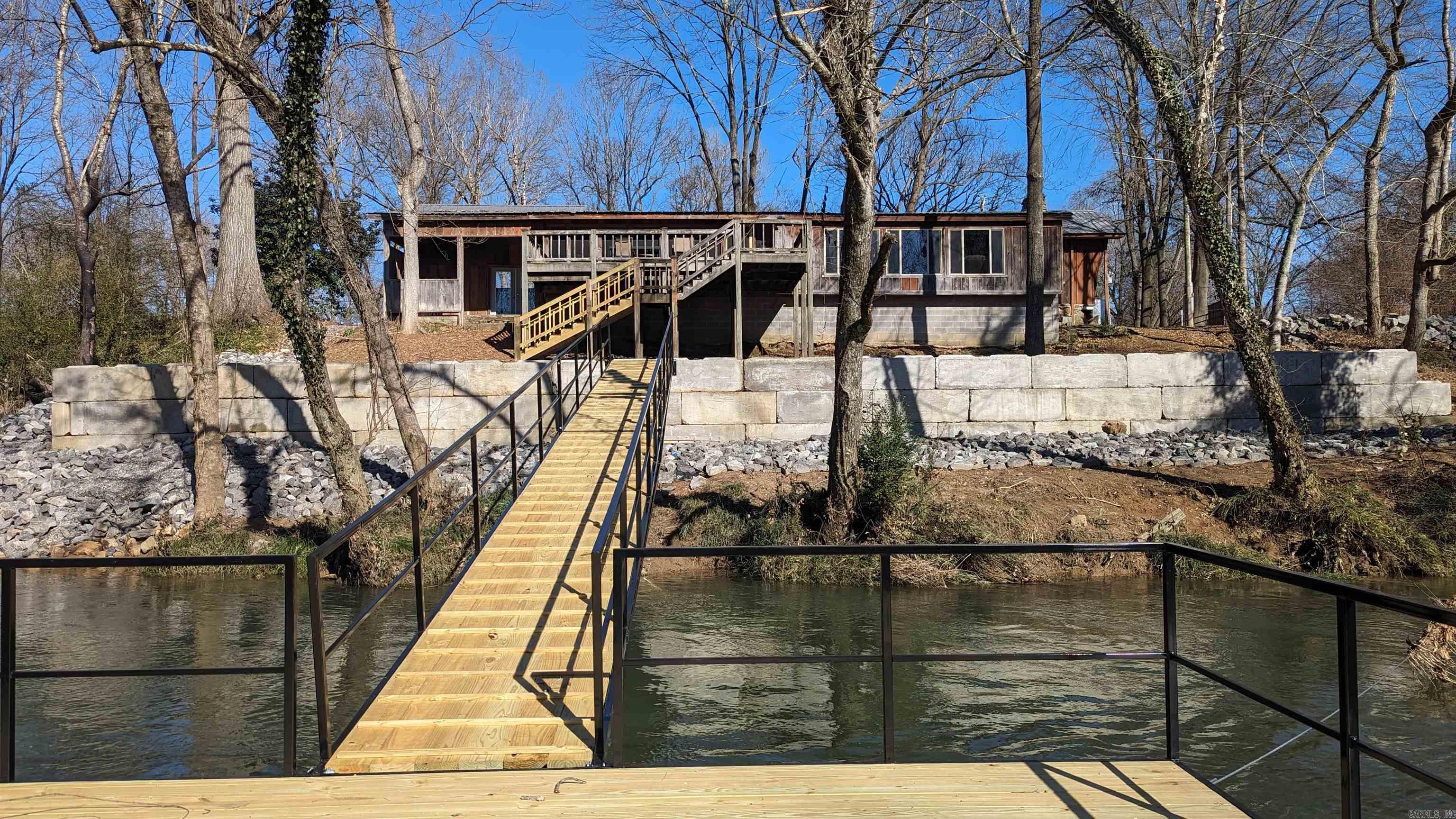 Rainbow Island-River - Residential