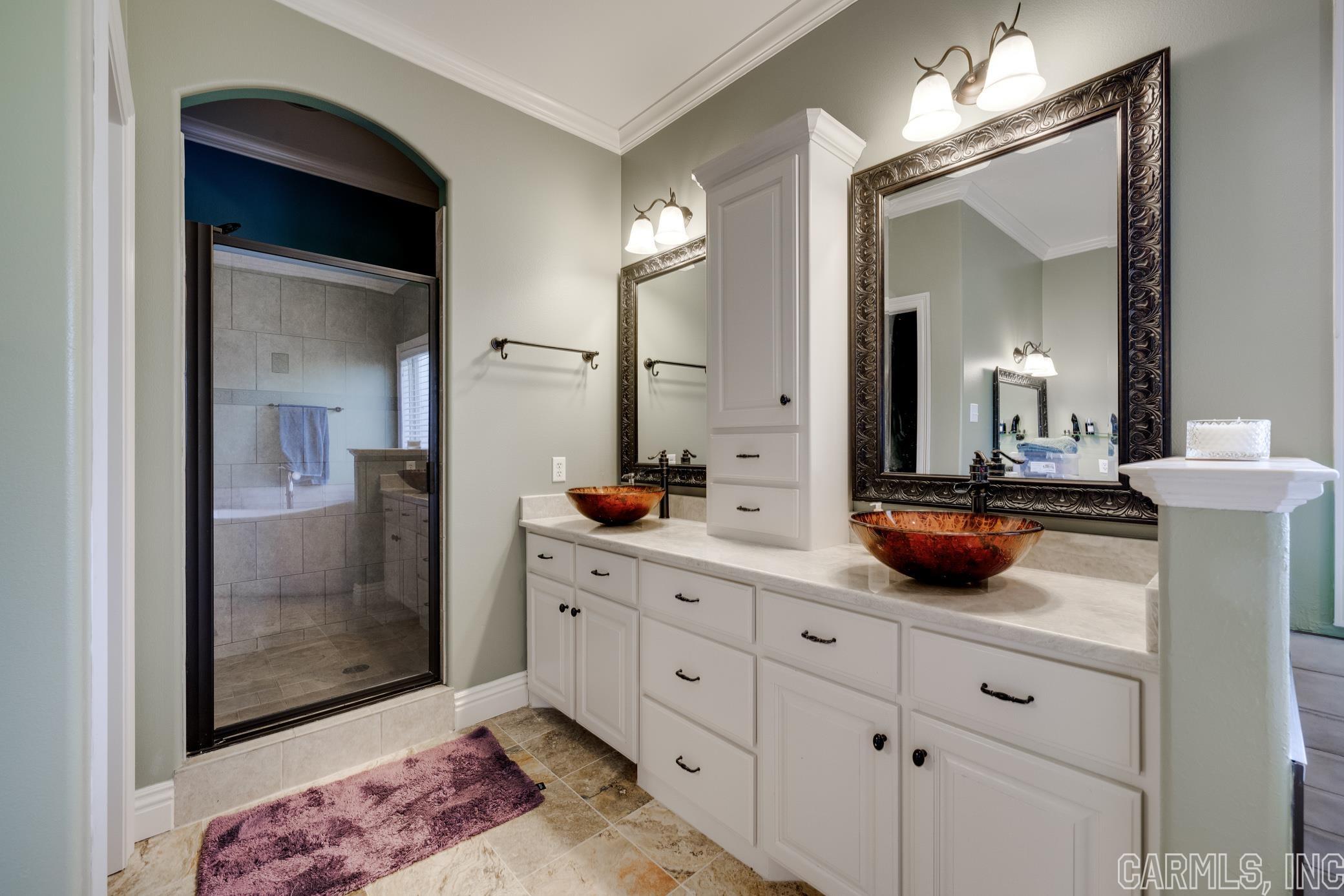 OAKWOOD ESTATES - Residential